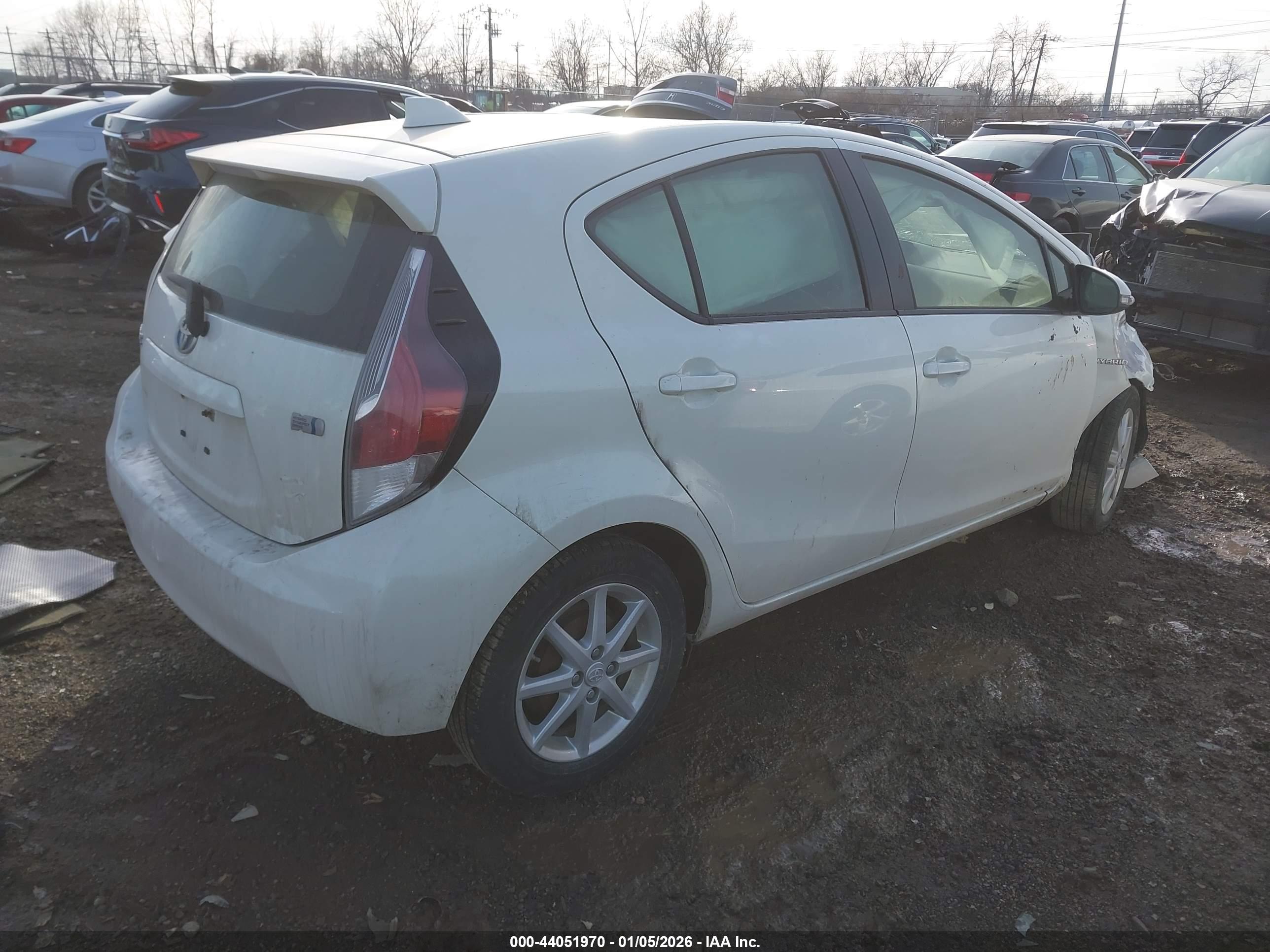 TOYOTA PRIUS image 4