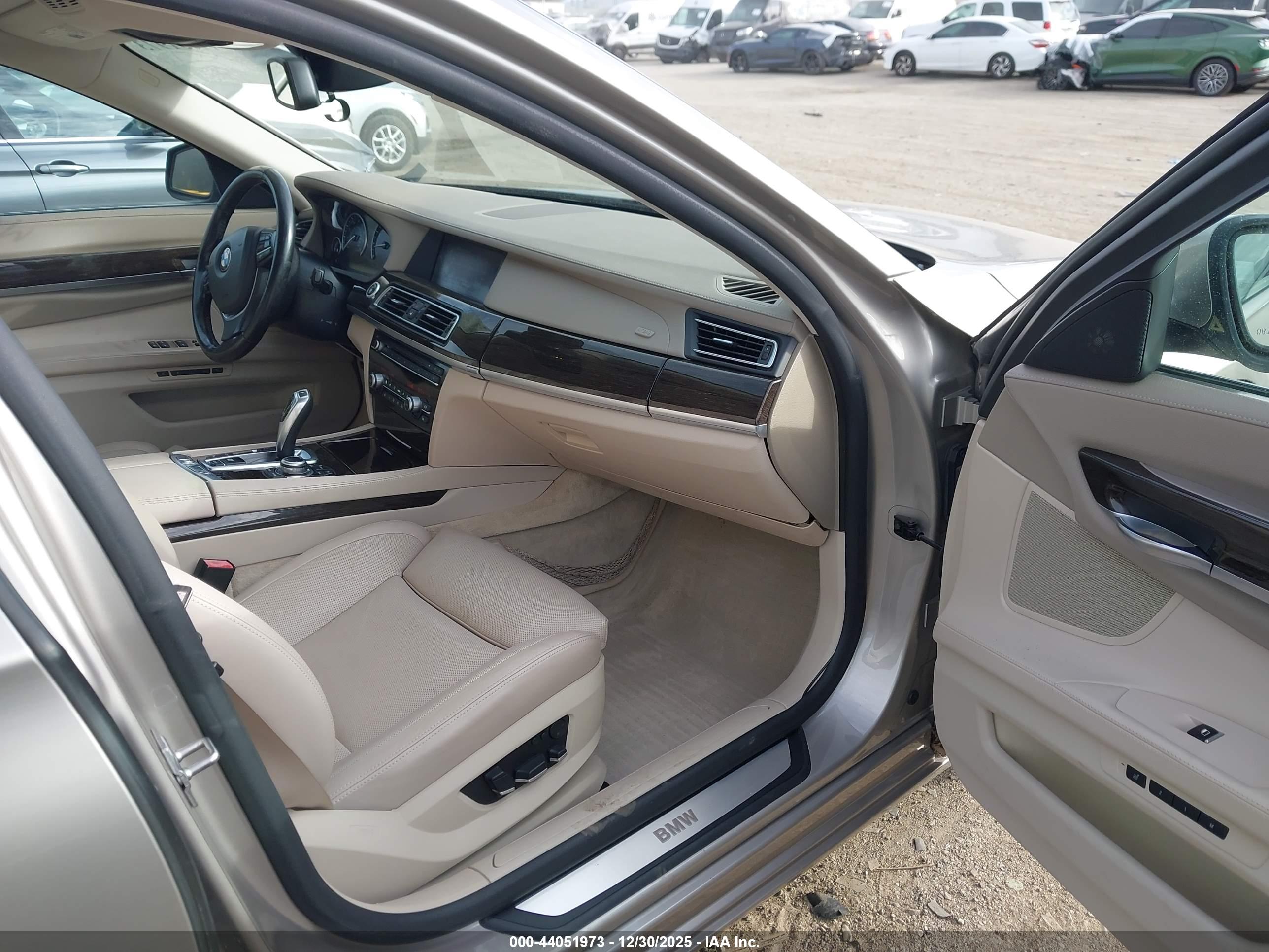 BMW 750LI image 5