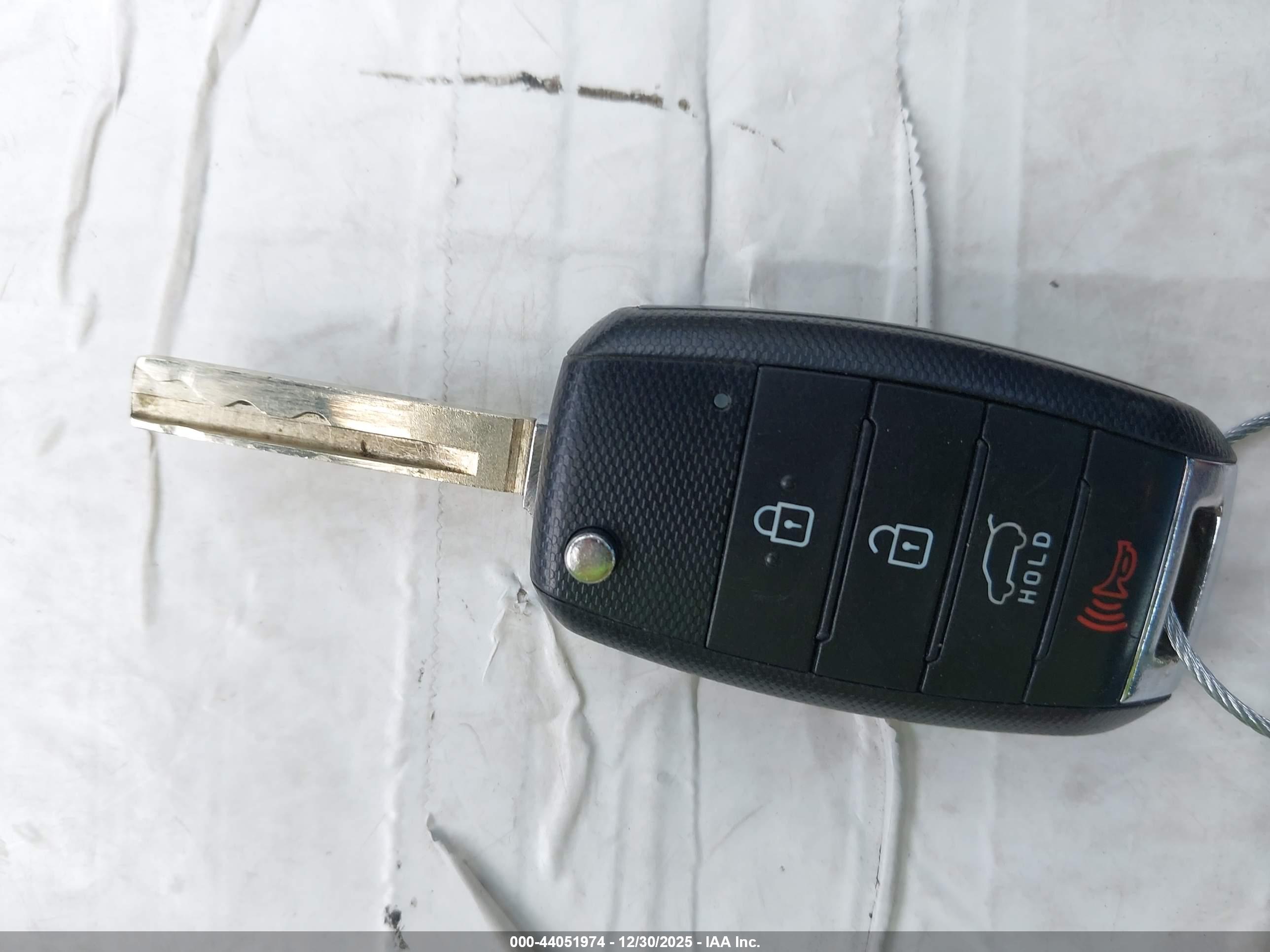 KIA SORENTO image 11