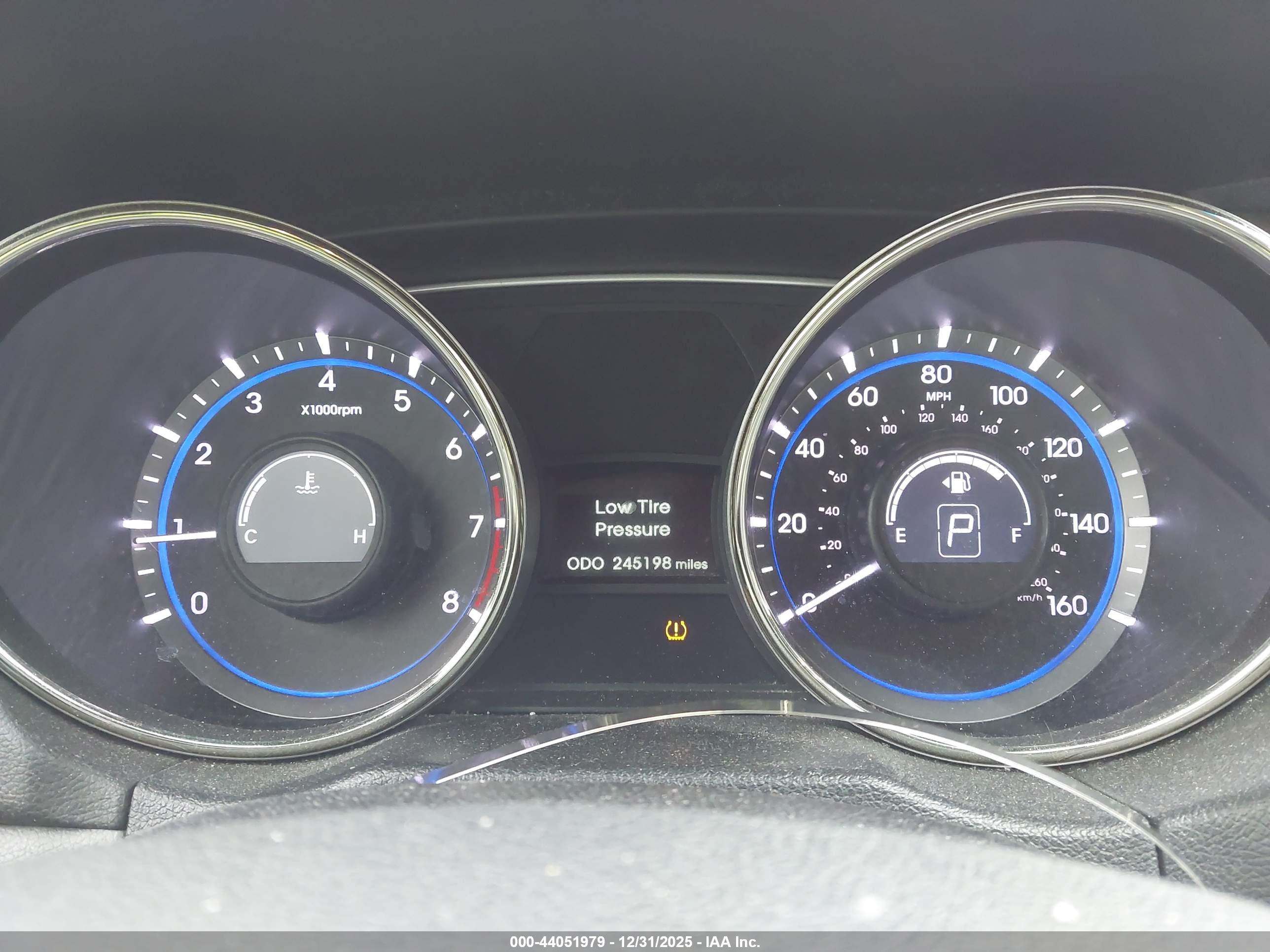 HYUNDAI SONATA image 7
