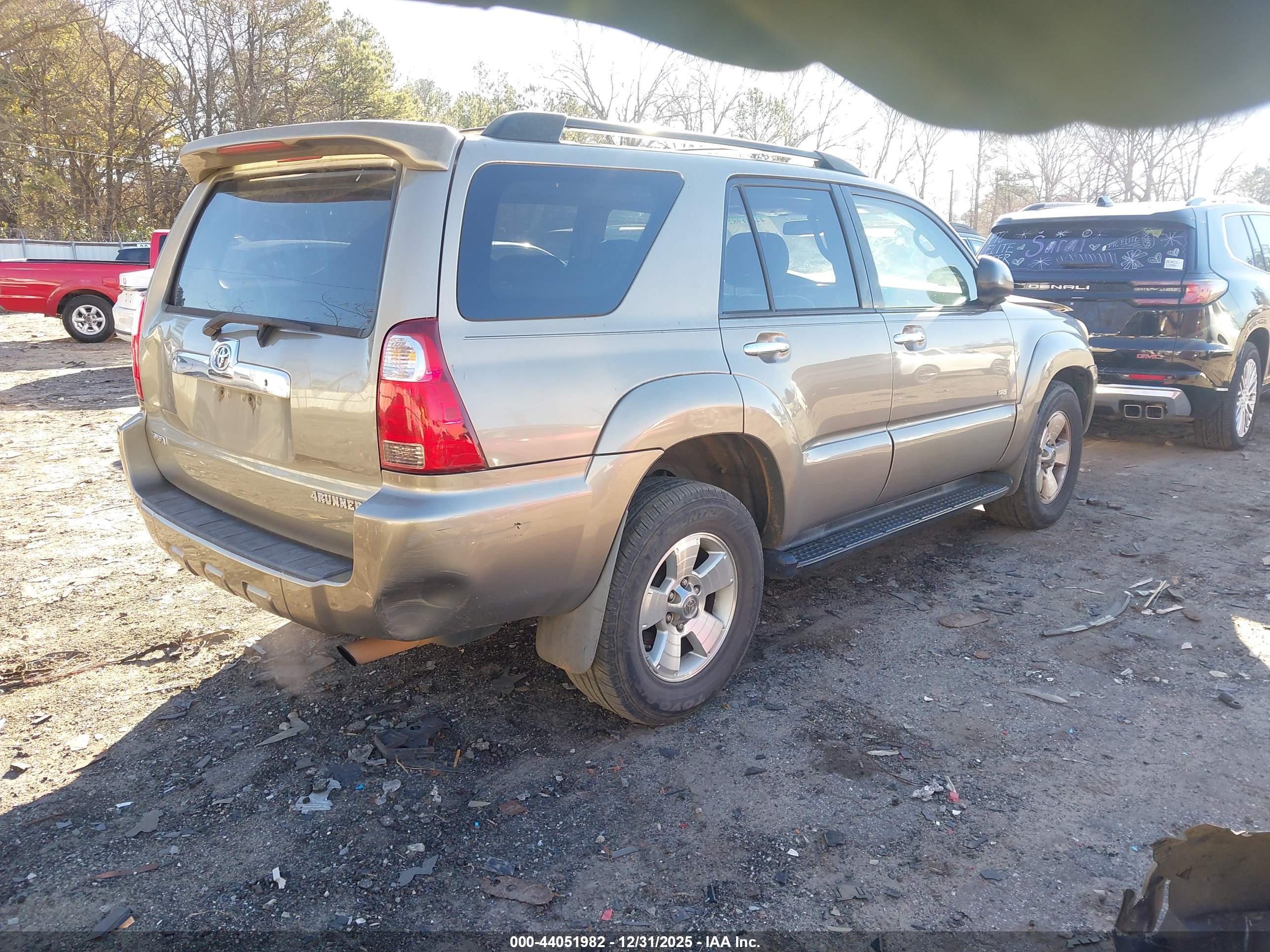TOYOTA 4RUNNER image 4