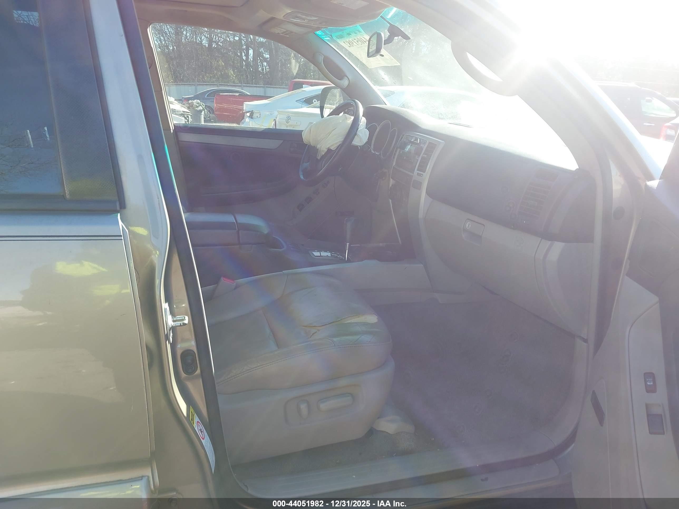 TOYOTA 4RUNNER image 5