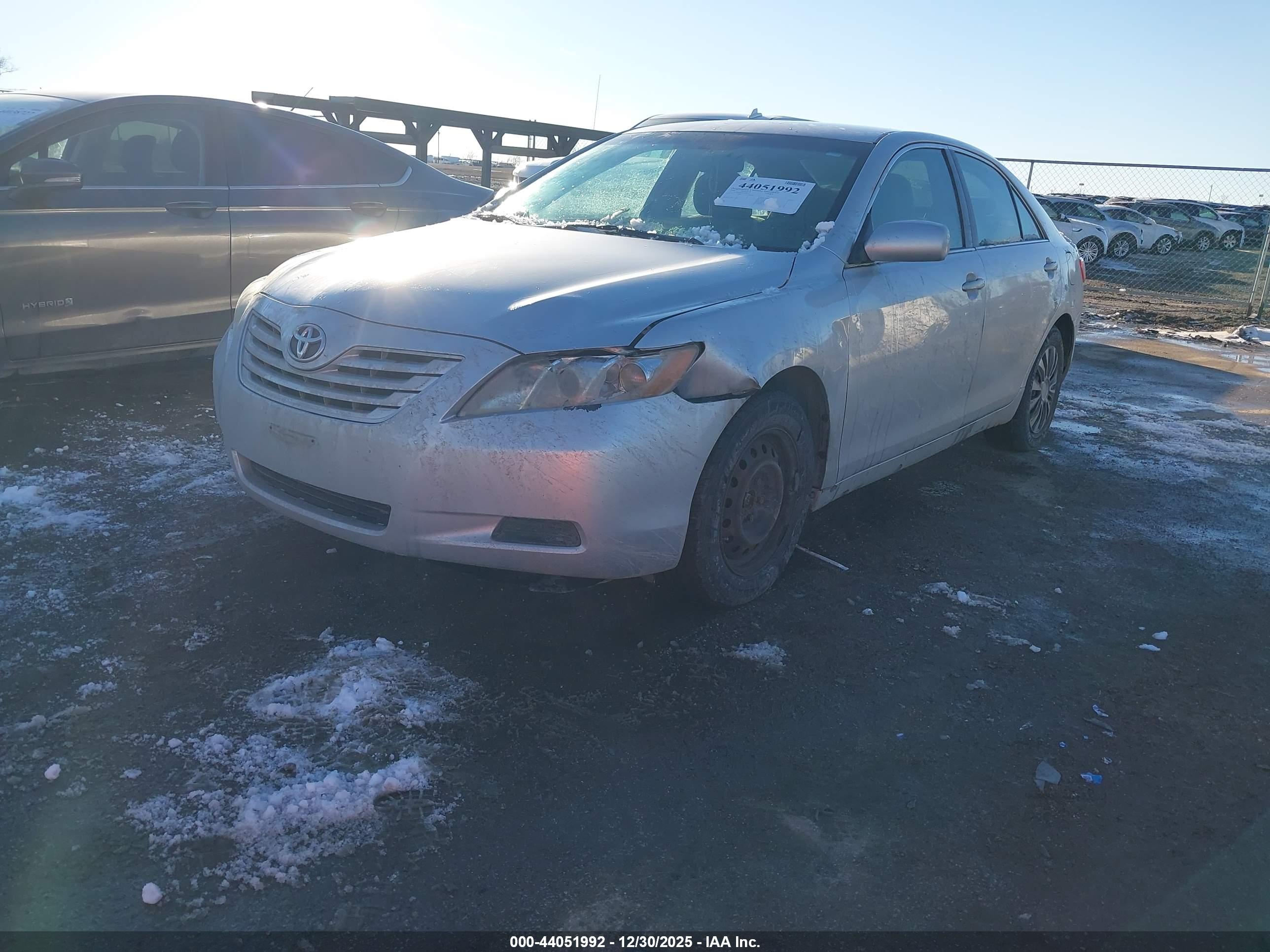TOYOTA CAMRY image 2