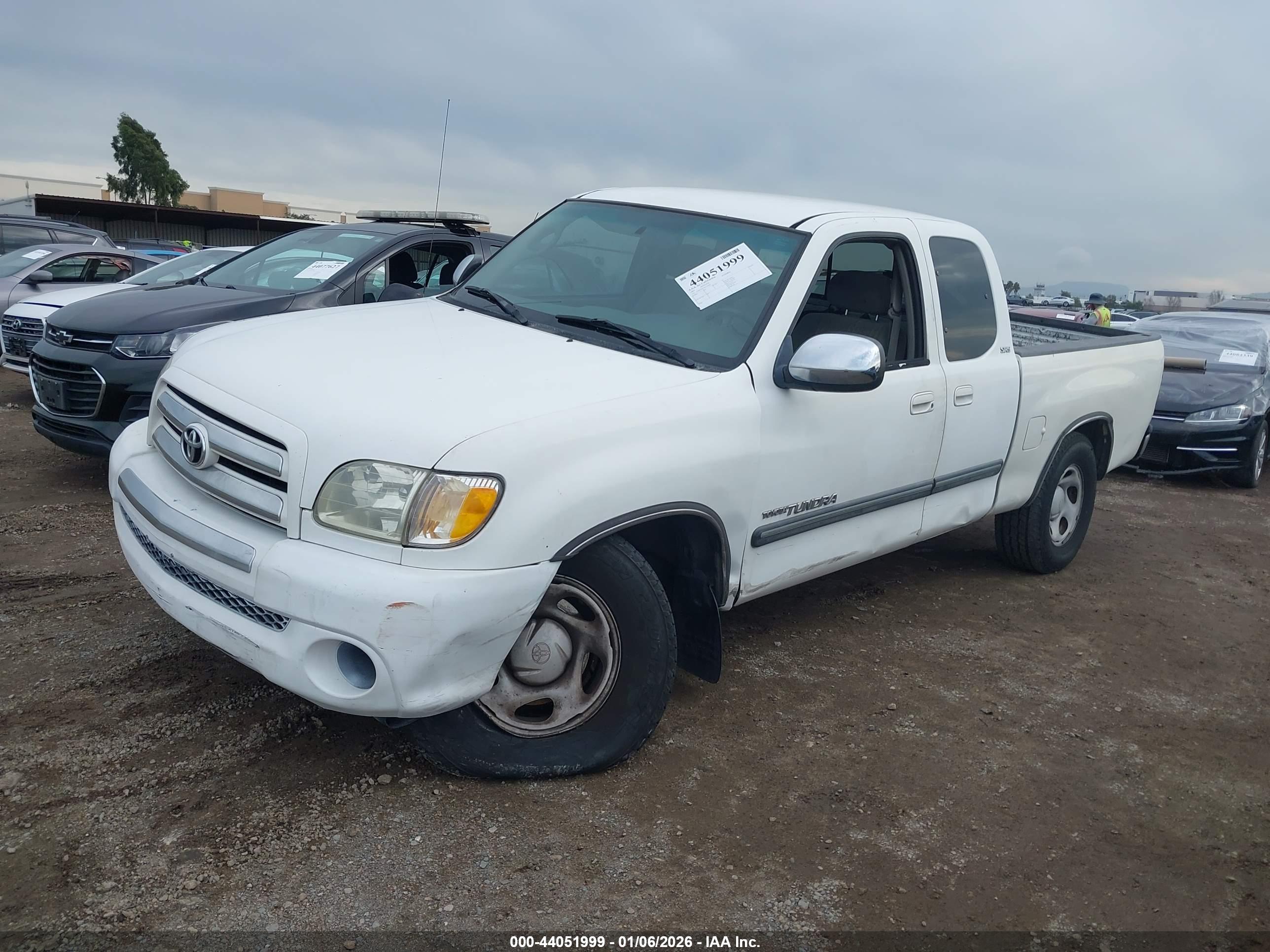 TOYOTA TUNDRA image 2