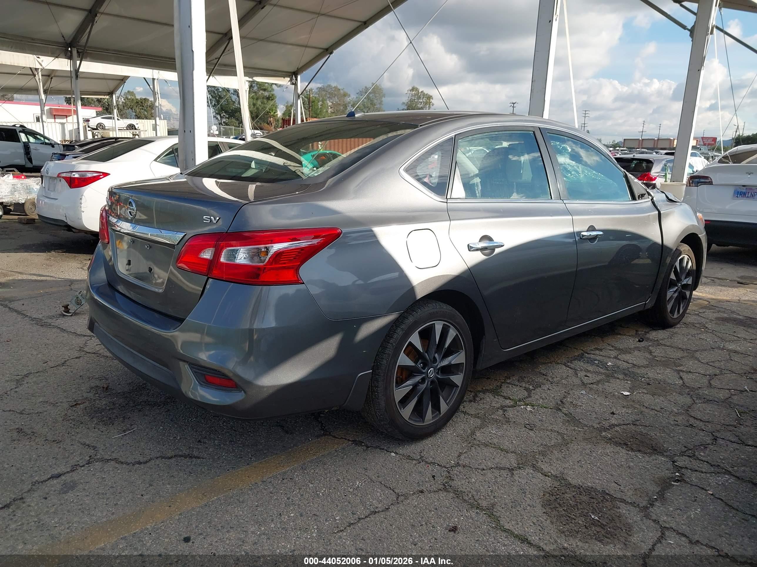 NISSAN SENTRA image 4