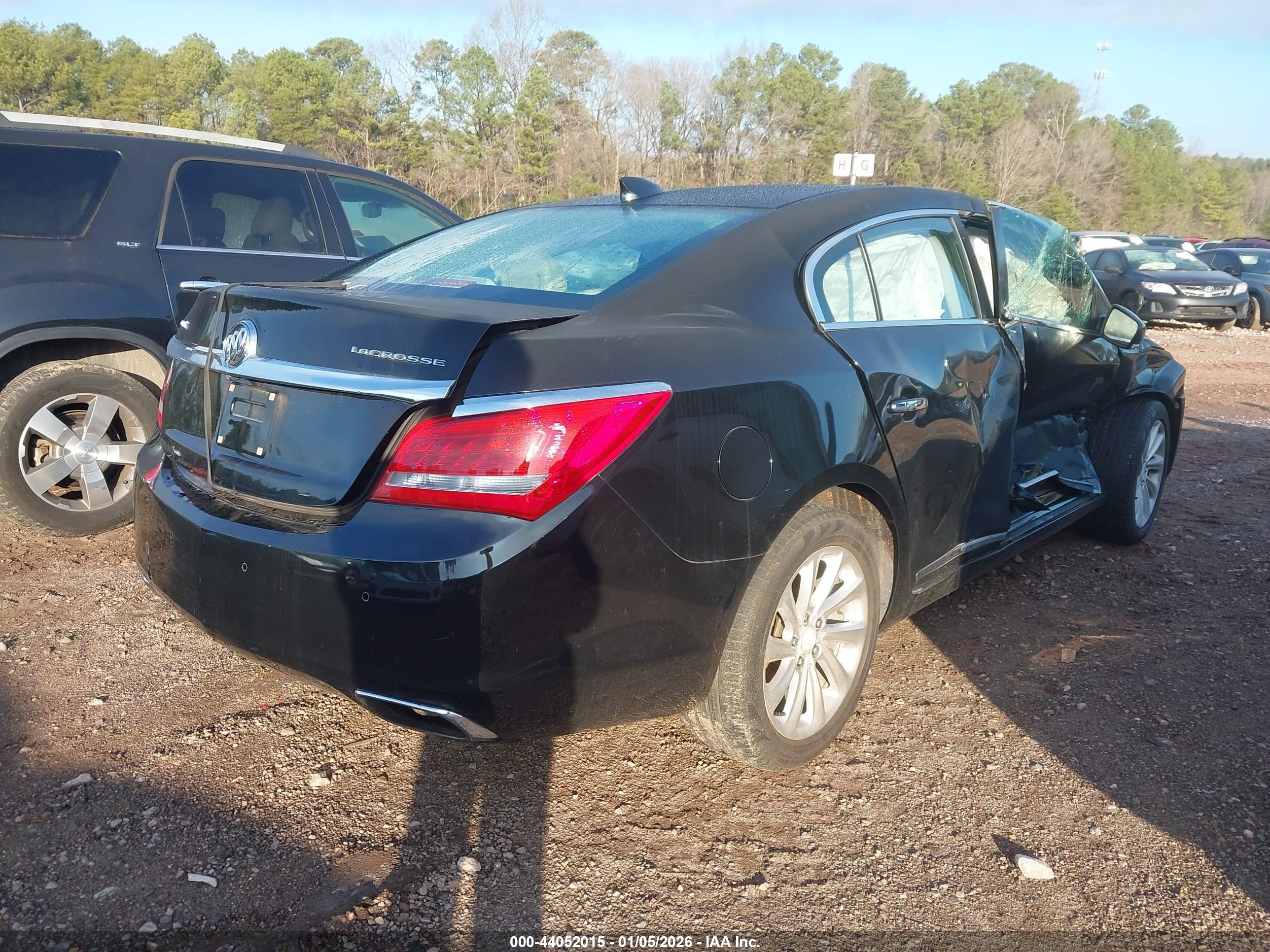 BUICK LACROSSE image 4