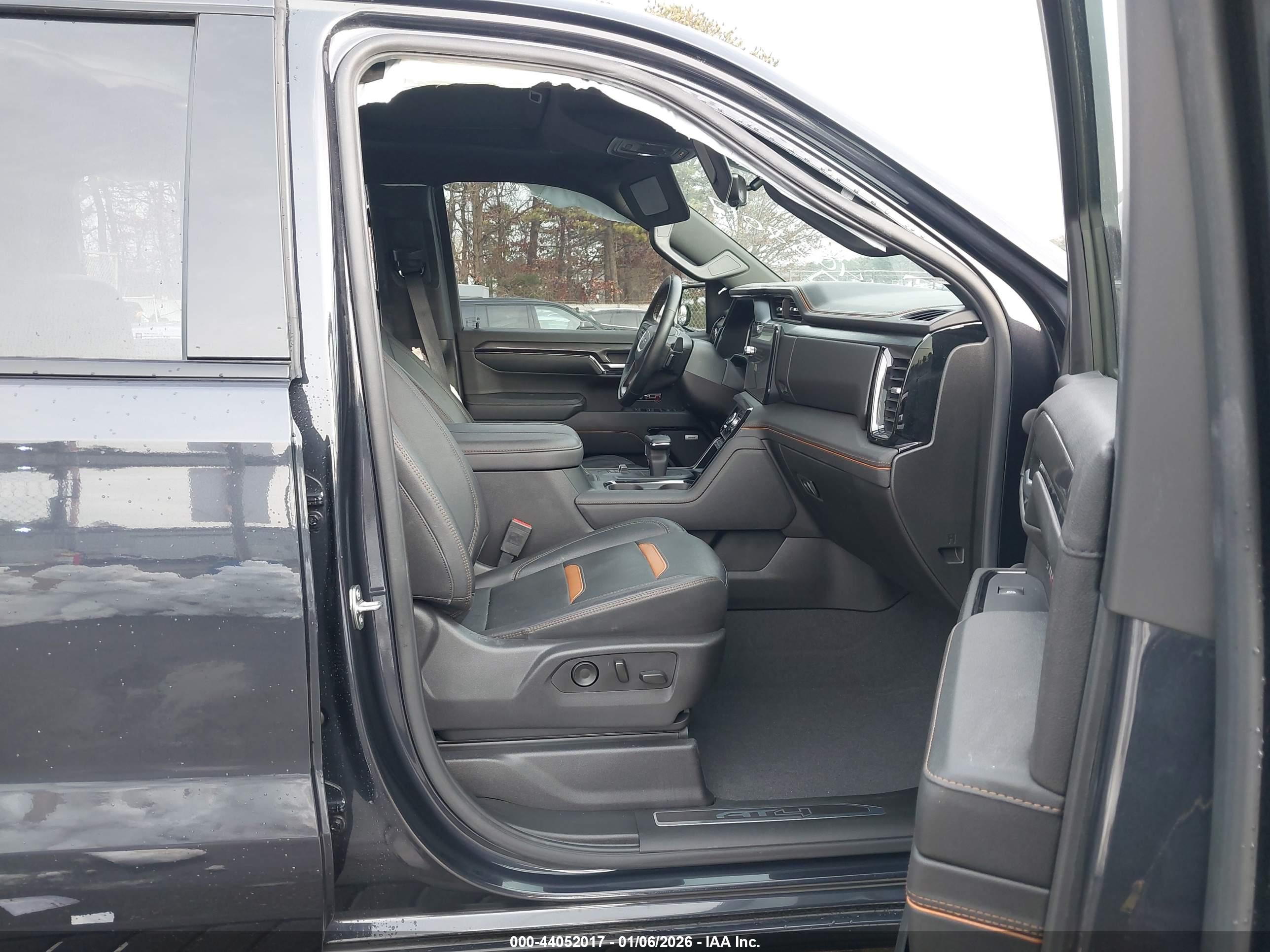 GMC SIERRA image 5