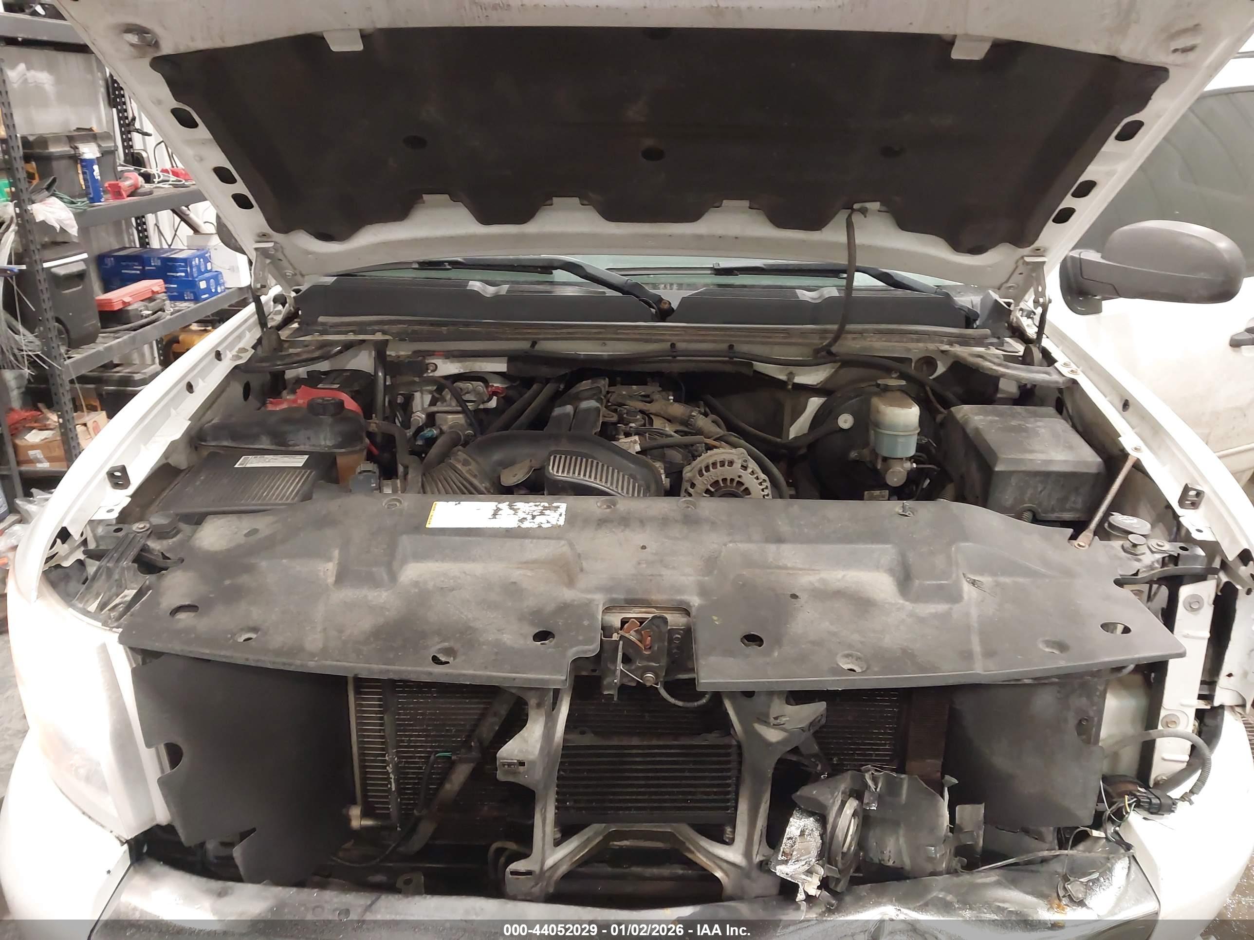 CHEVROLET SILVERADO image 10