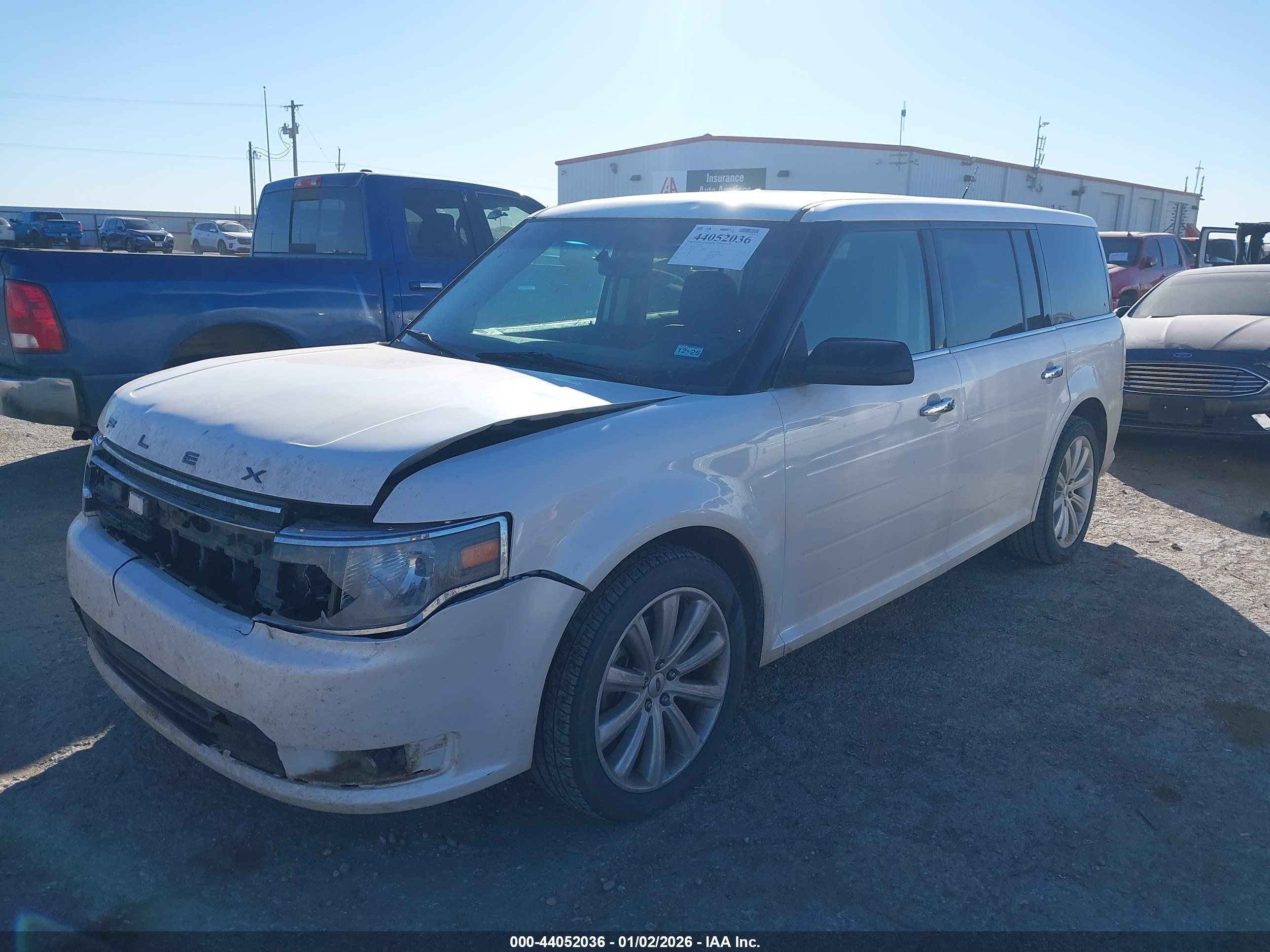 FORD FLEX image 2