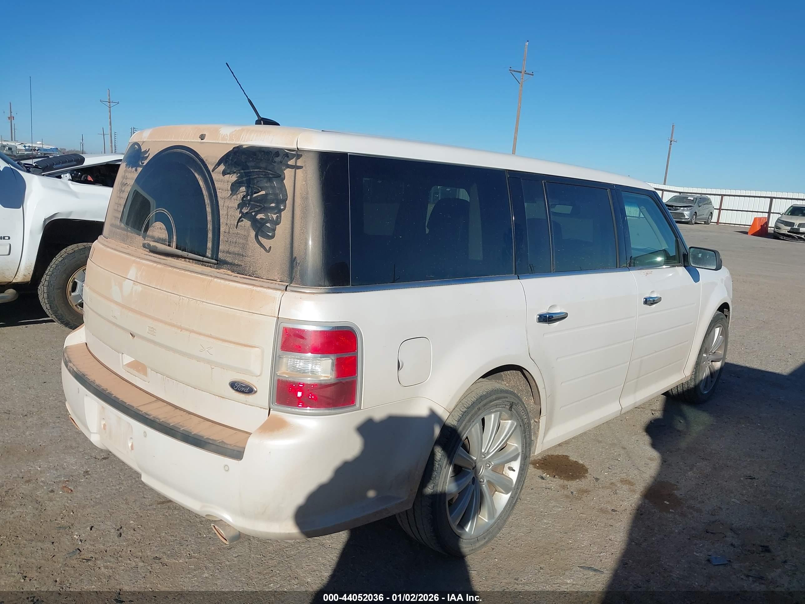 FORD FLEX image 4