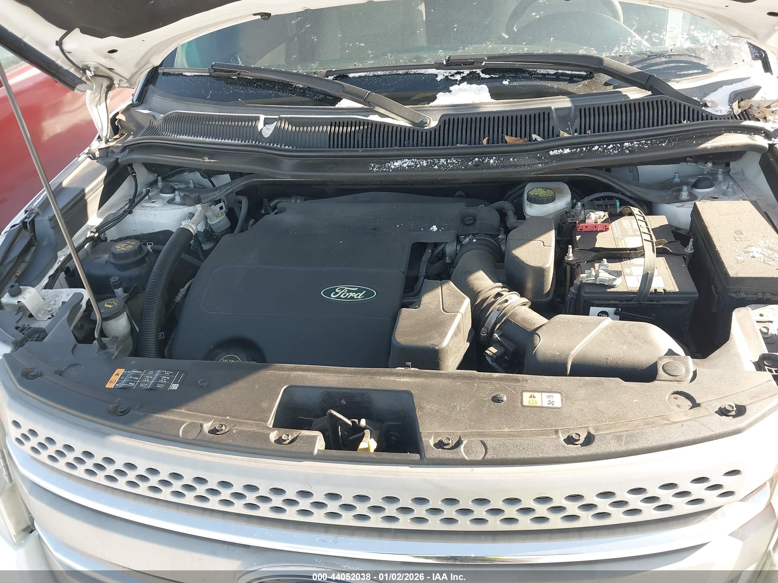 FORD EXPLORER image 10