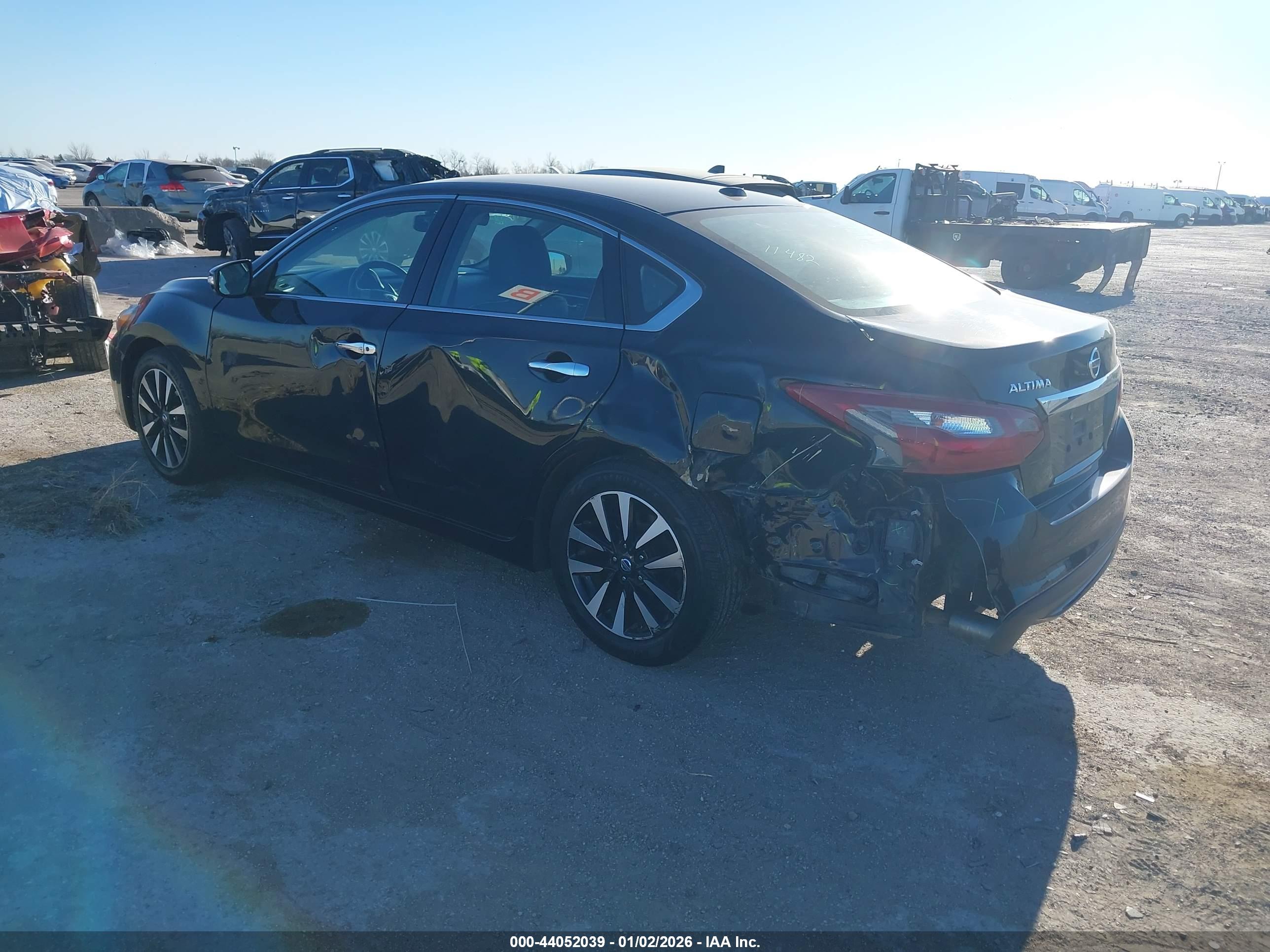 NISSAN ALTIMA image 3