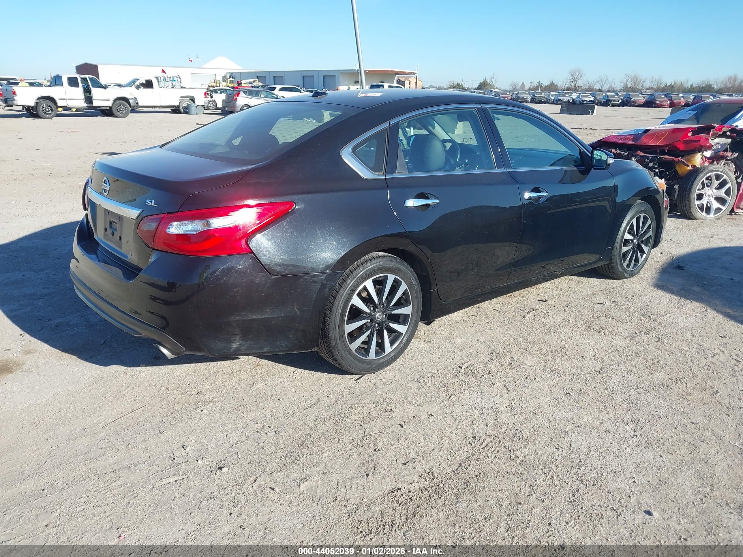 NISSAN ALTIMA image 4