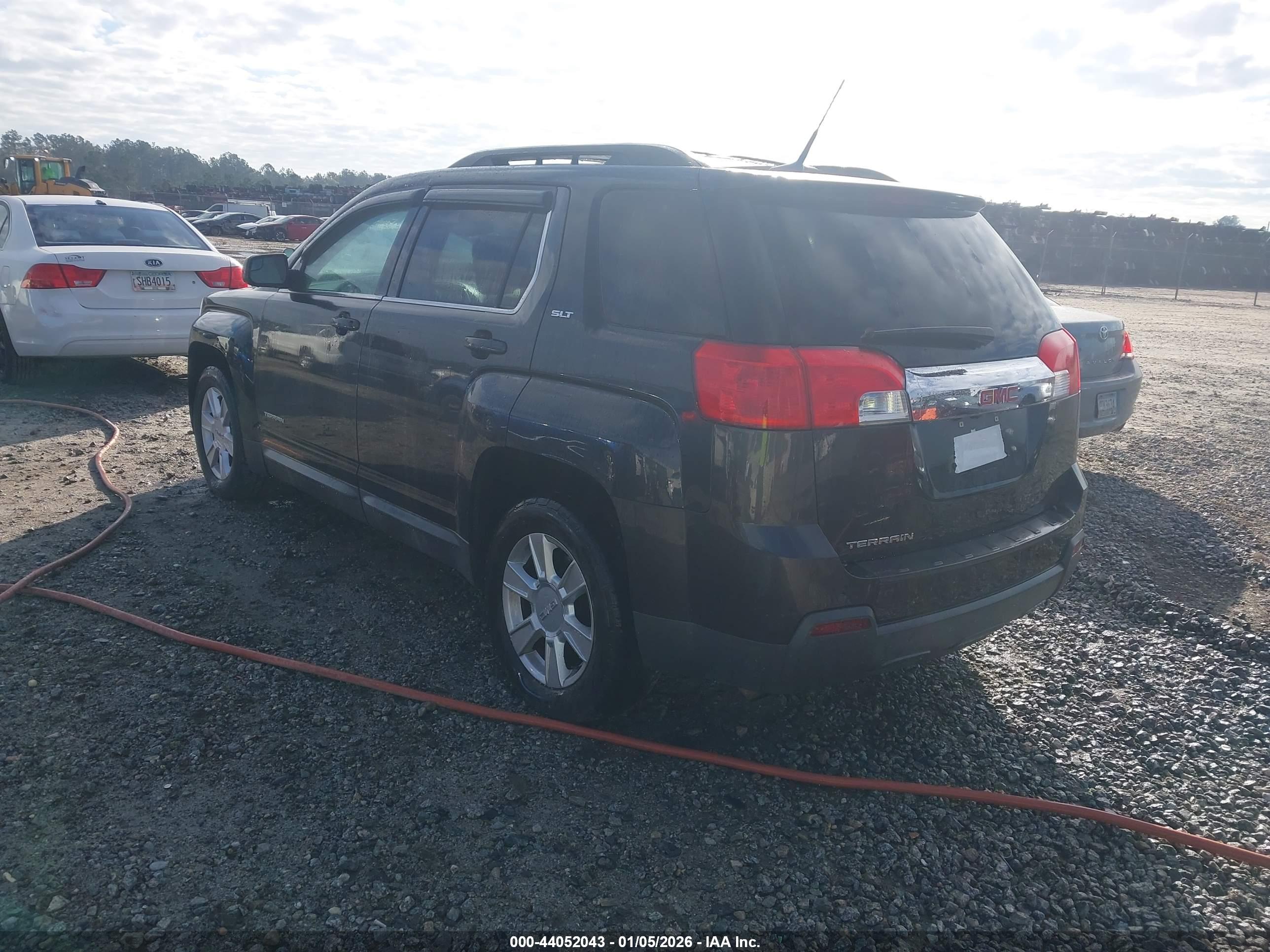 GMC TERRAIN image 3