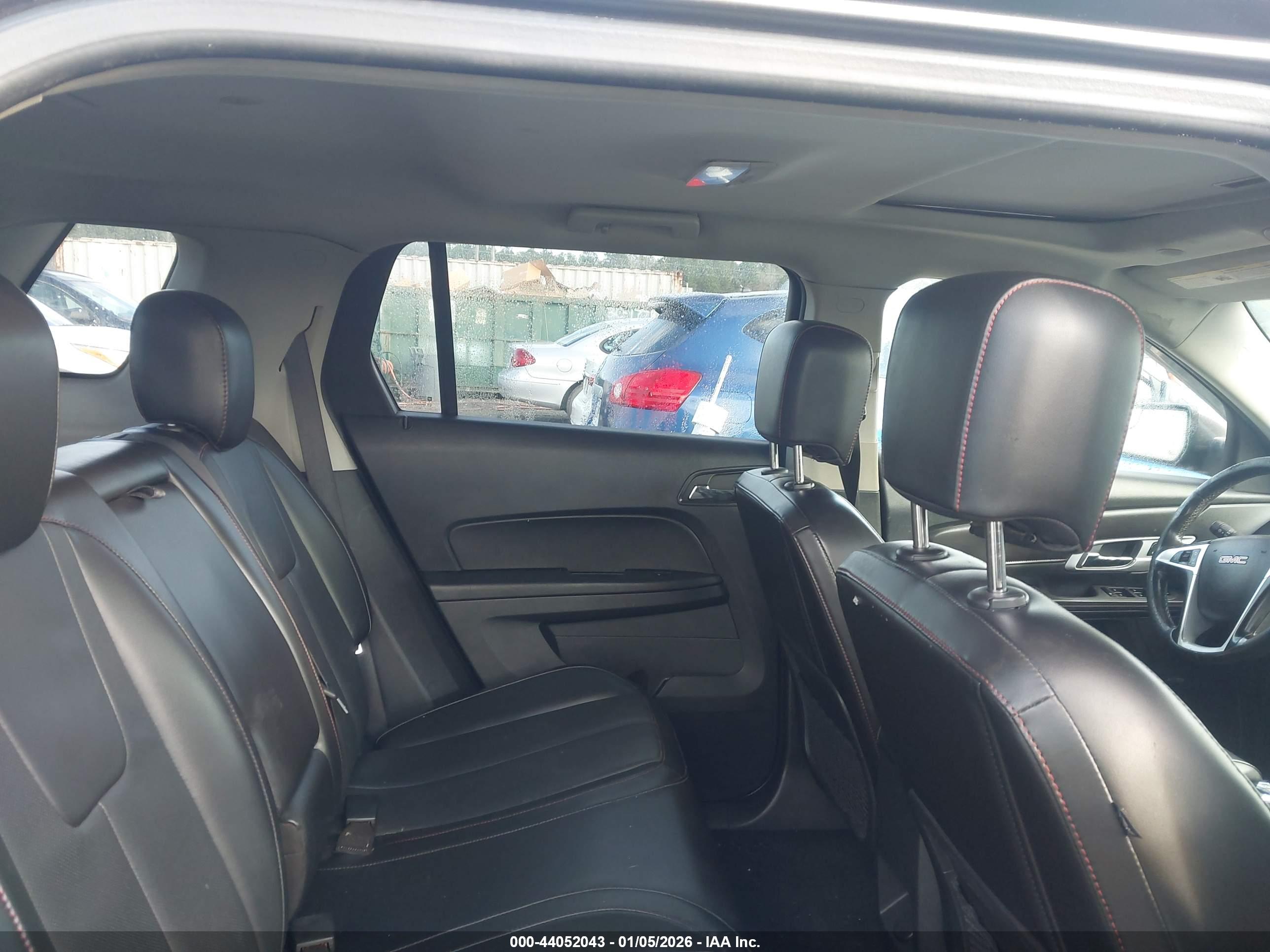 GMC TERRAIN image 8