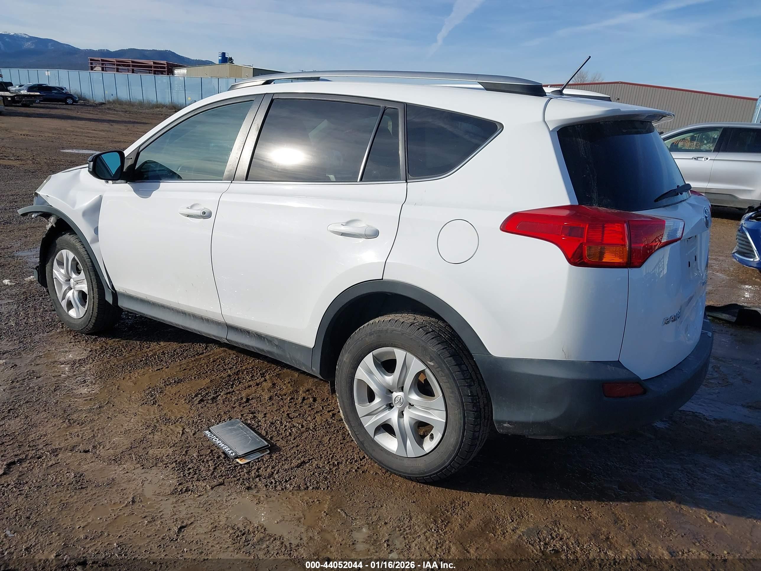 TOYOTA RAV4 image 3