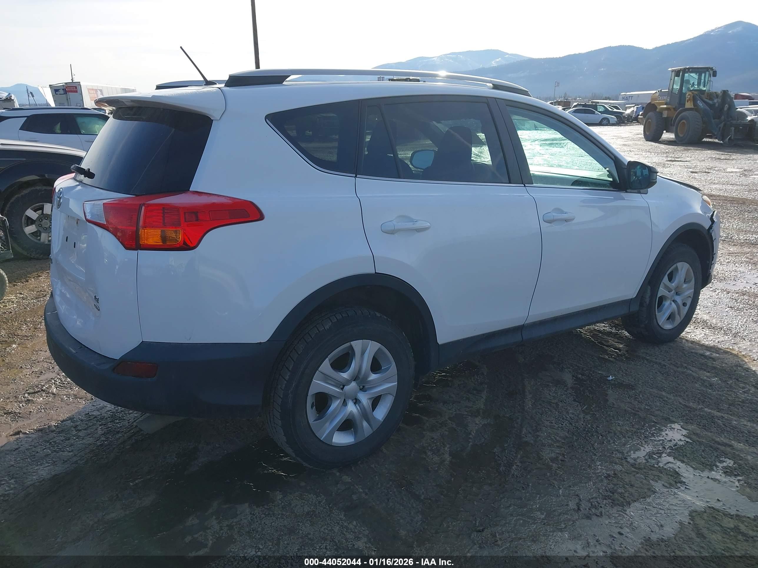 TOYOTA RAV4 image 4