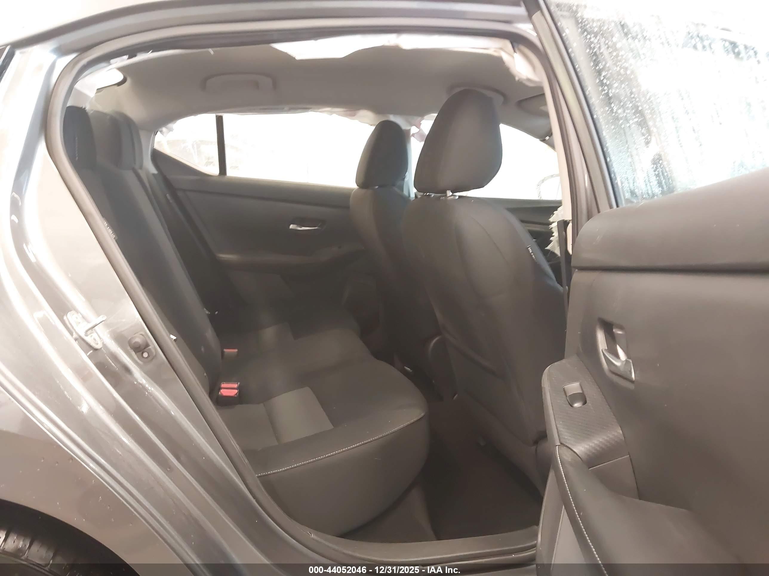NISSAN SENTRA image 8