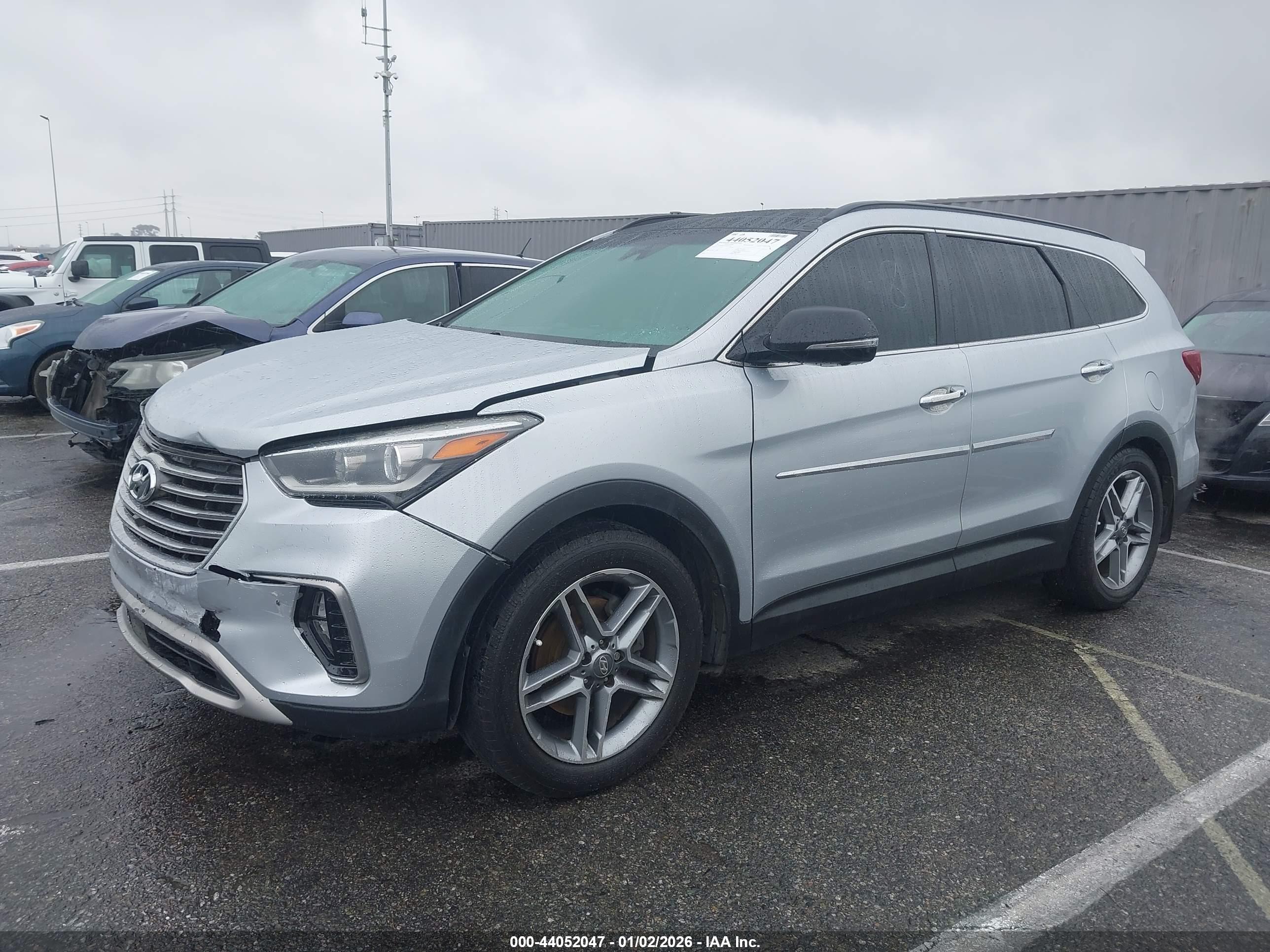 HYUNDAI SANTA image 2
