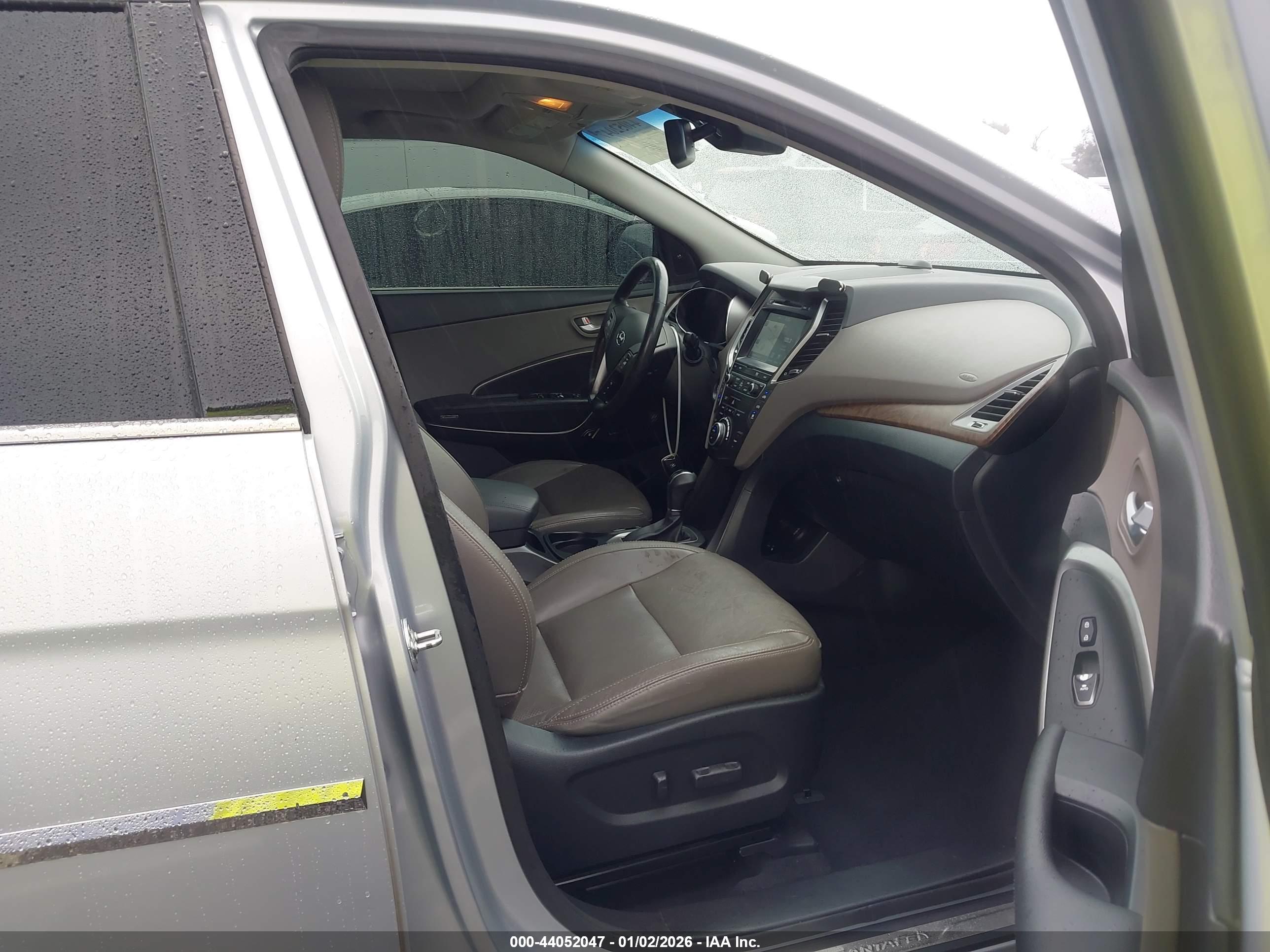 HYUNDAI SANTA image 5