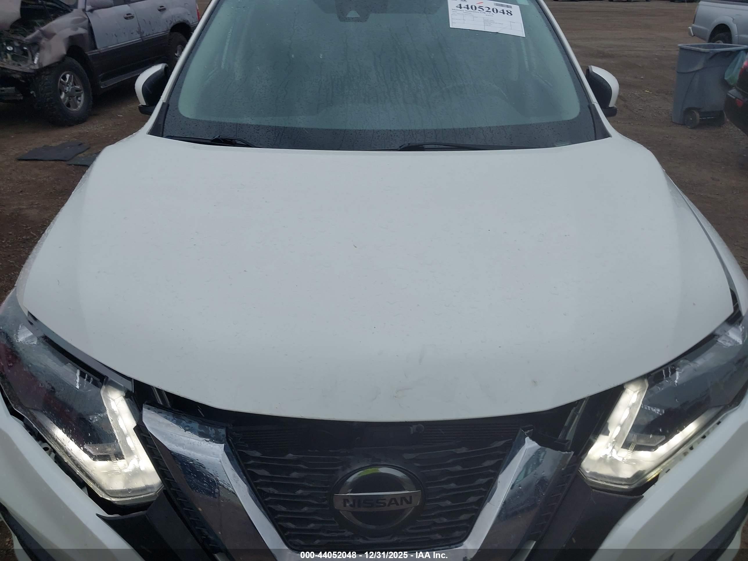 NISSAN ROGUE image 10