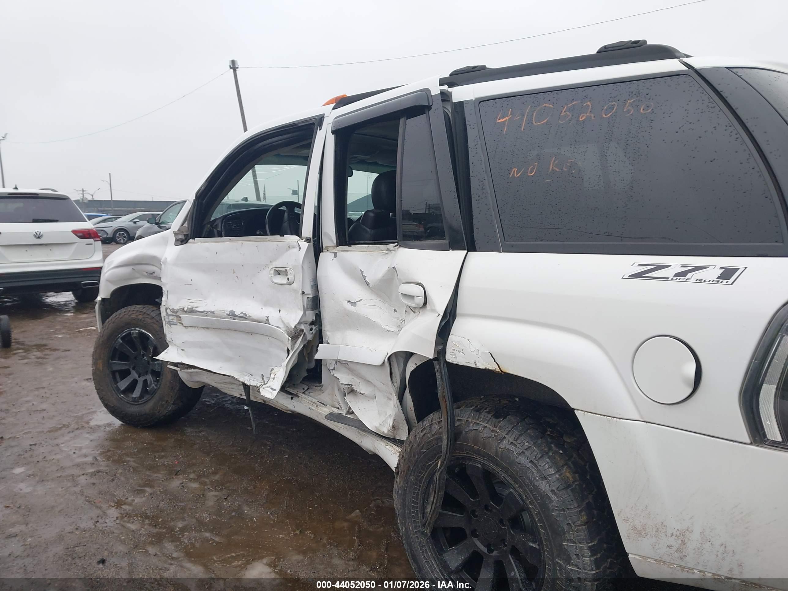 CHEVROLET TRAILBLAZER image 6