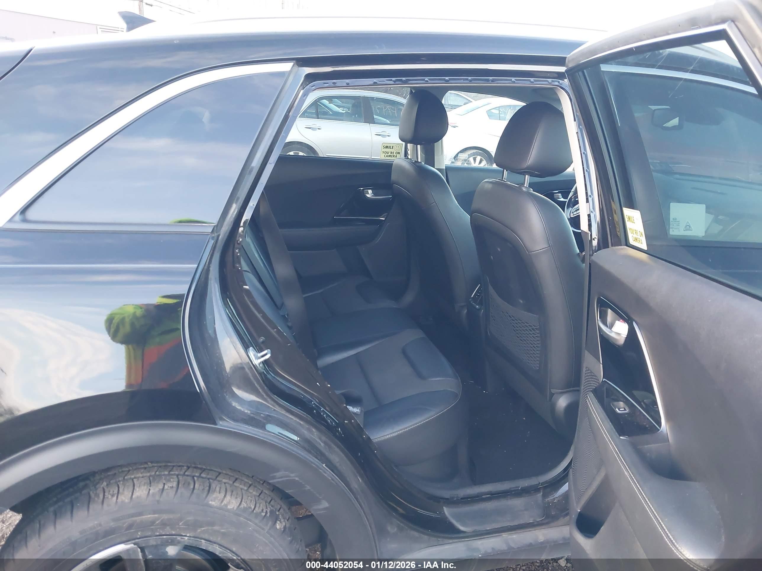 KIA NIRO image 8