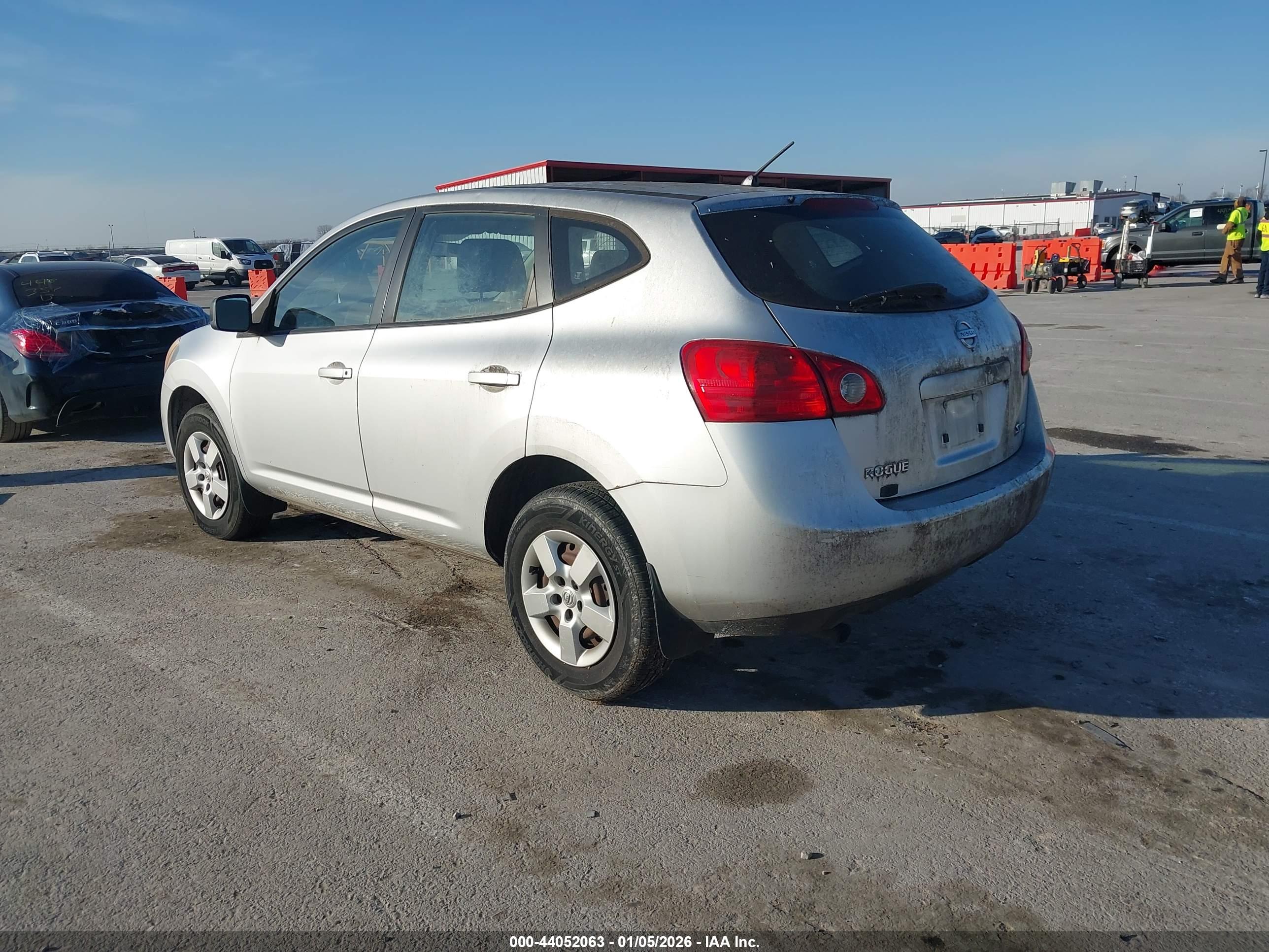 NISSAN ROGUE image 3