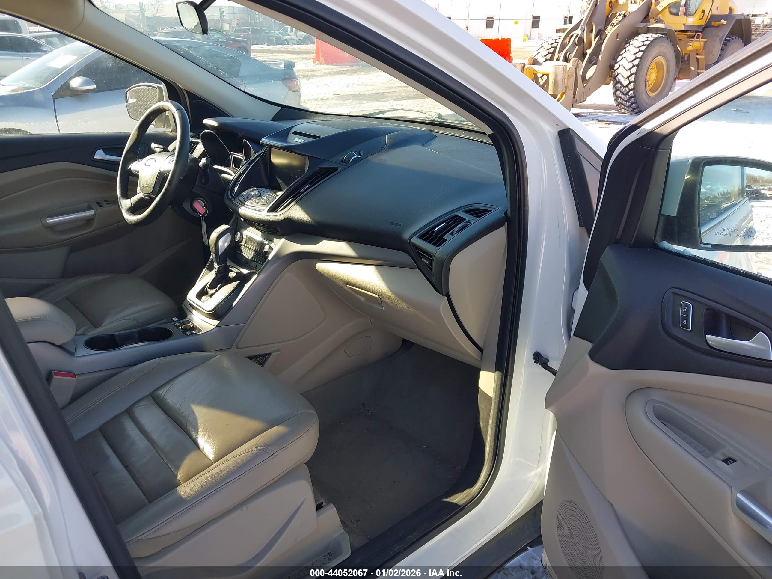 FORD ESCAPE image 5