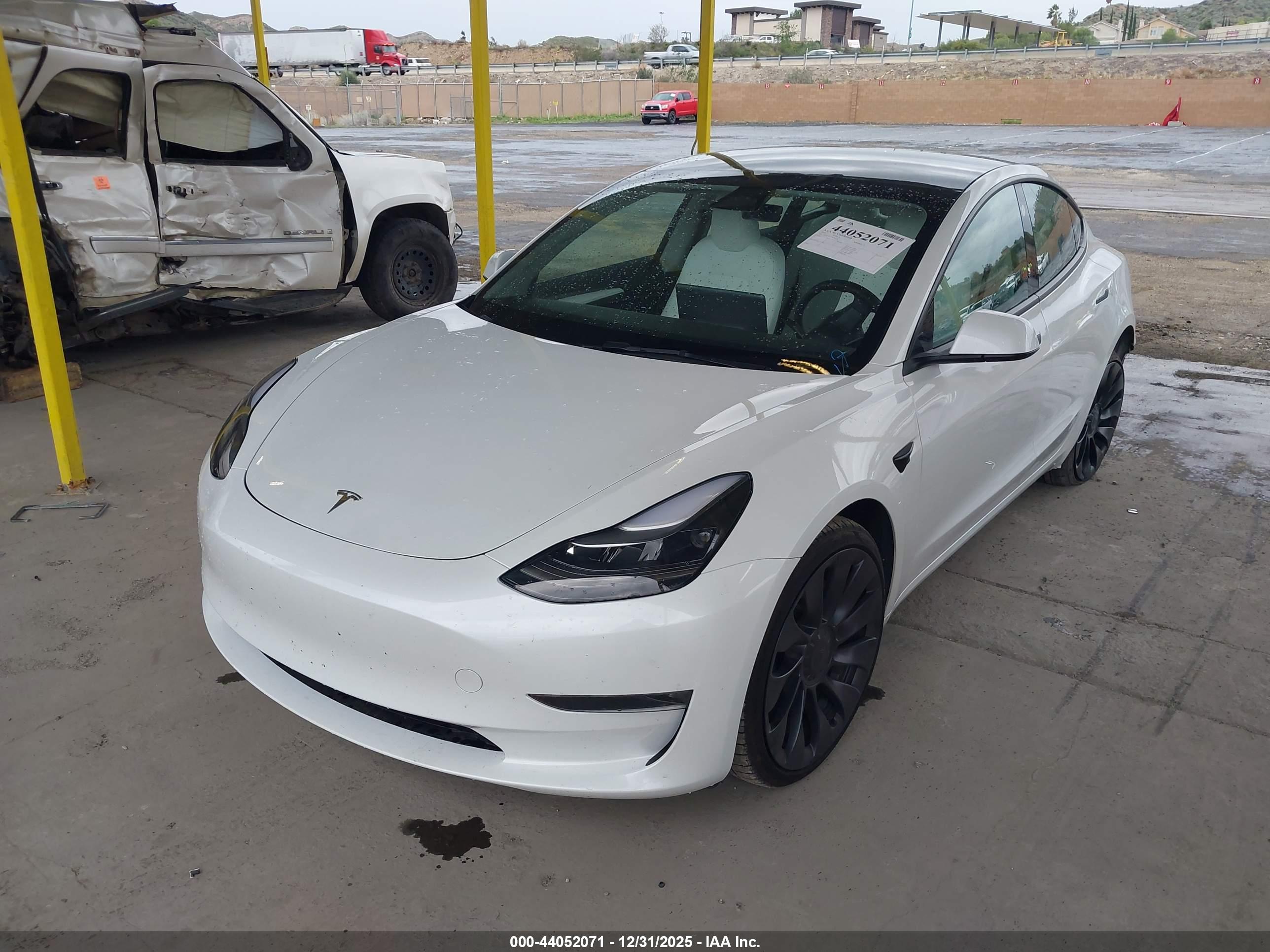 TESLA MODEL image 2