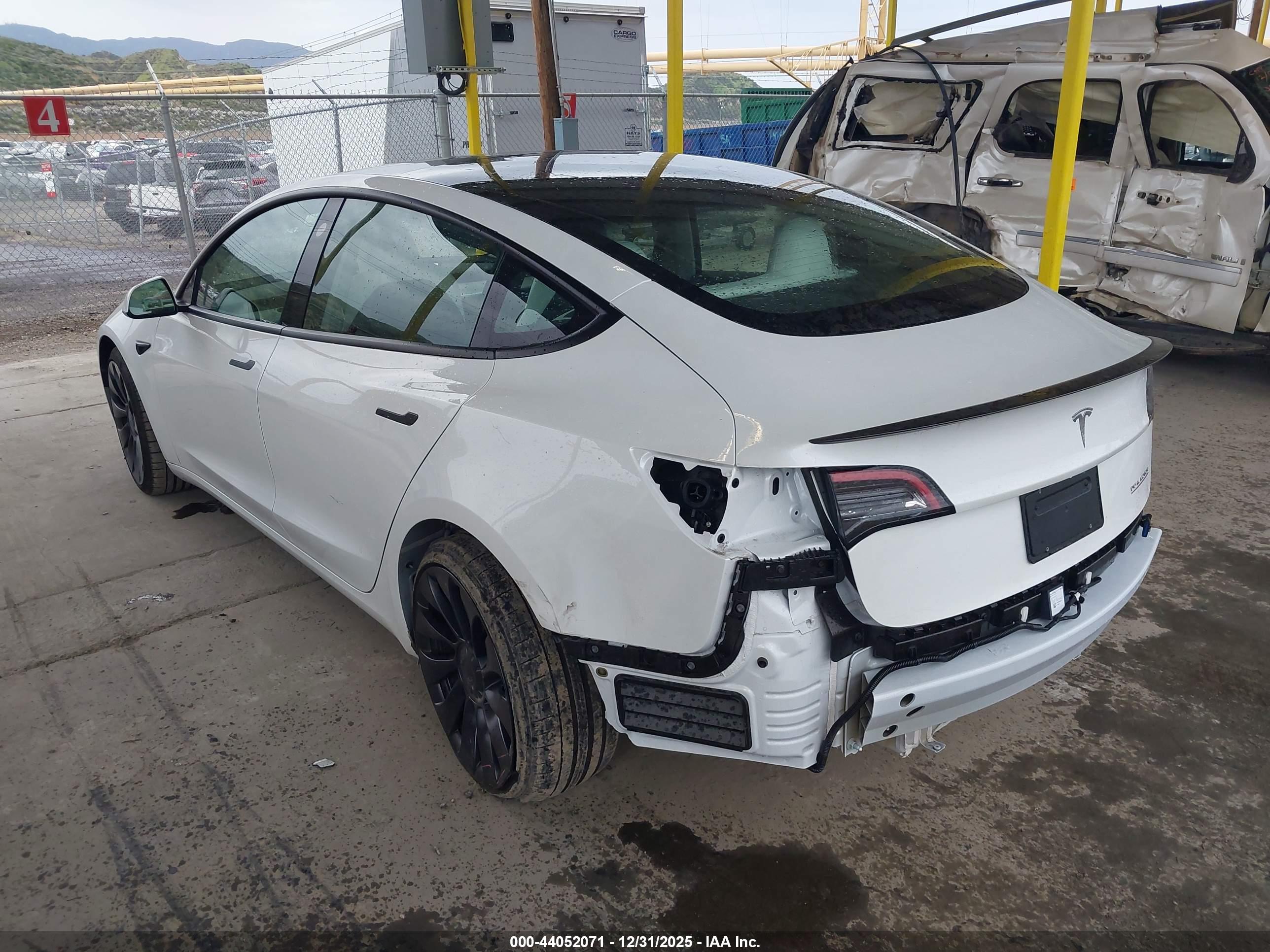 TESLA MODEL image 3