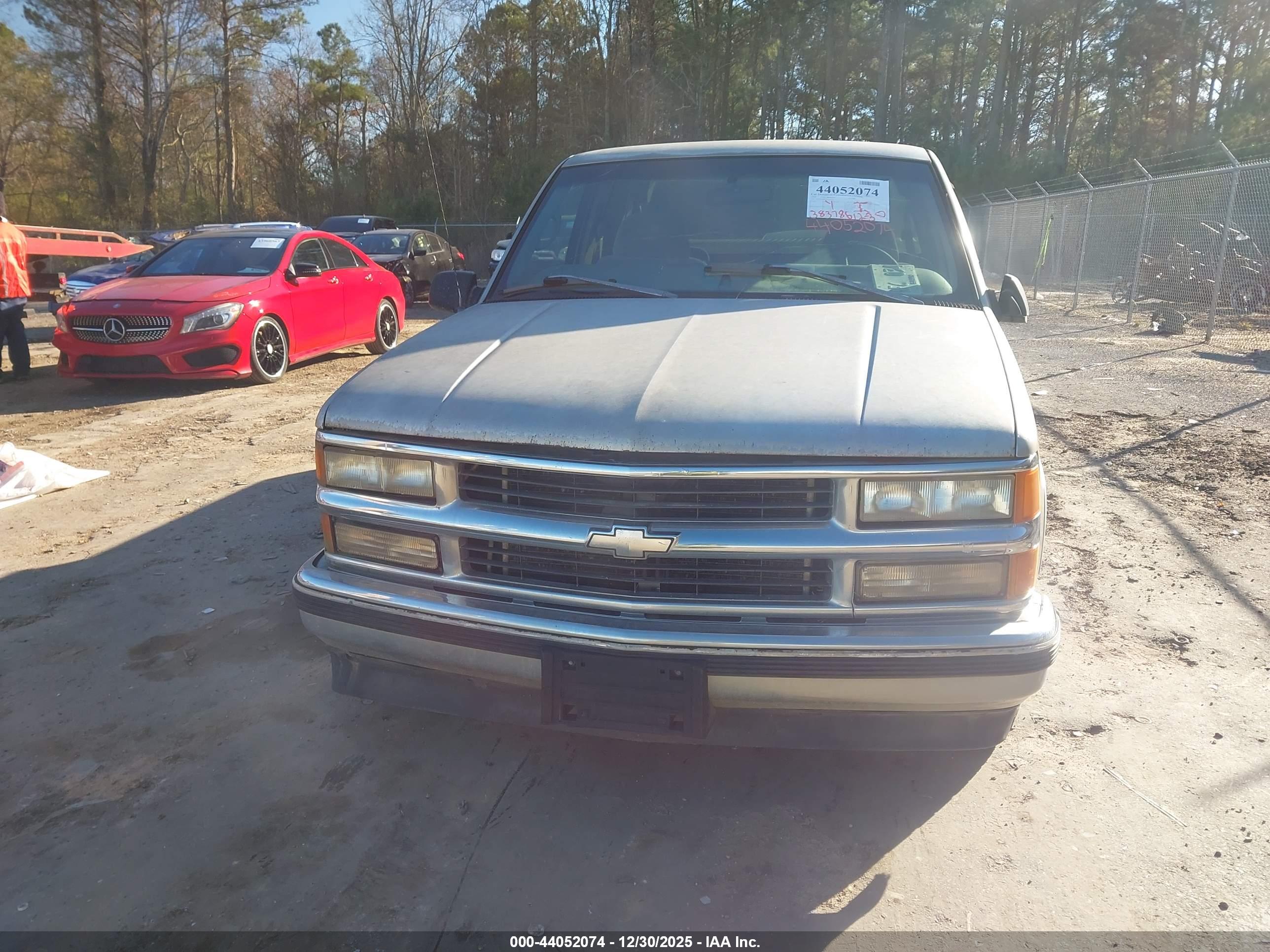 CHEVROLET C1500 image 6
