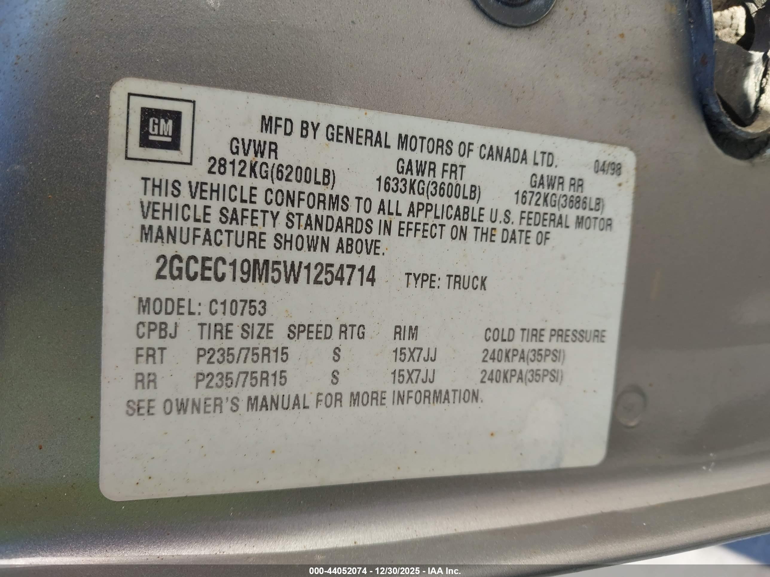 CHEVROLET C1500 image 9