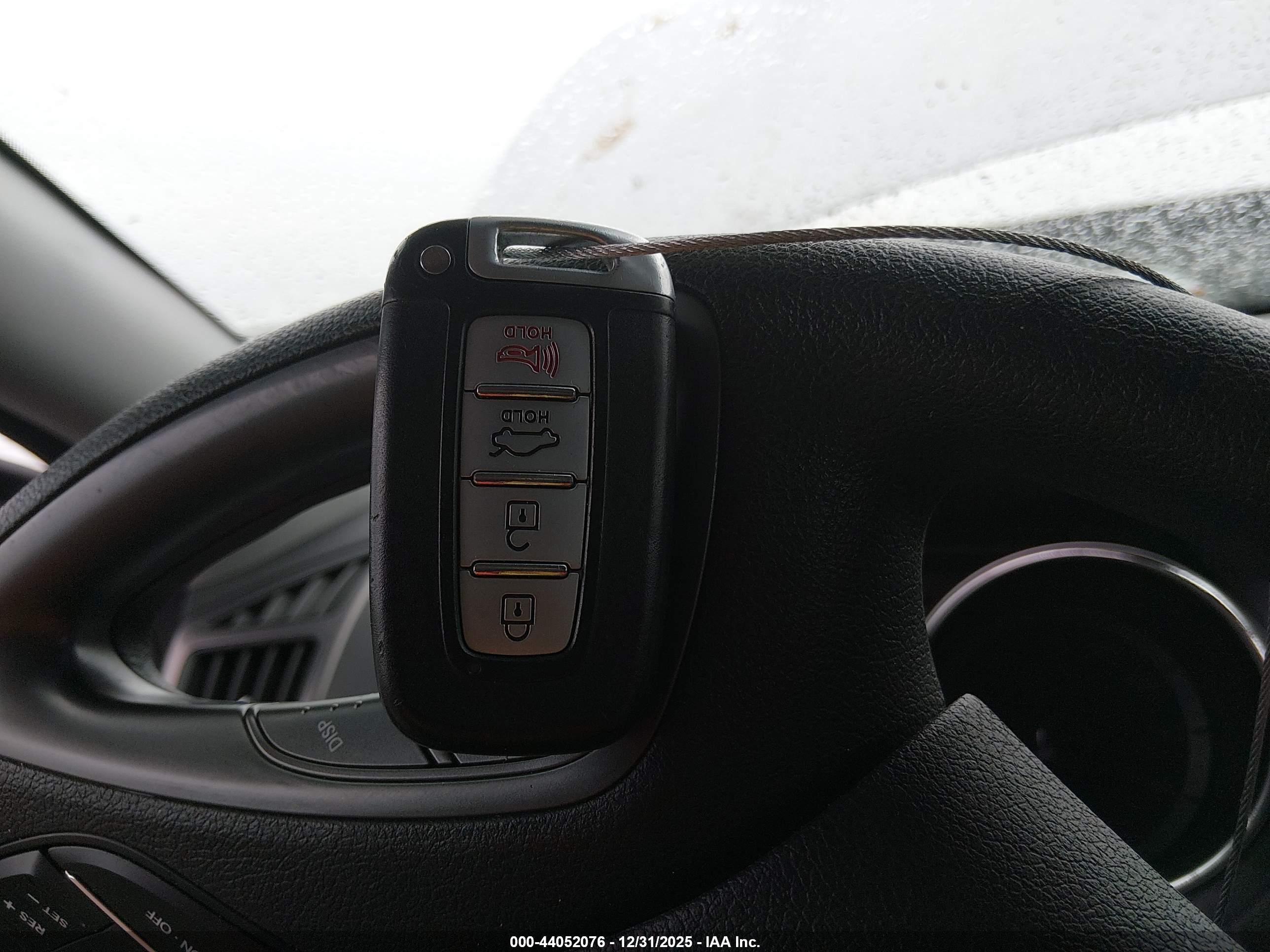 HYUNDAI SONATA image 11