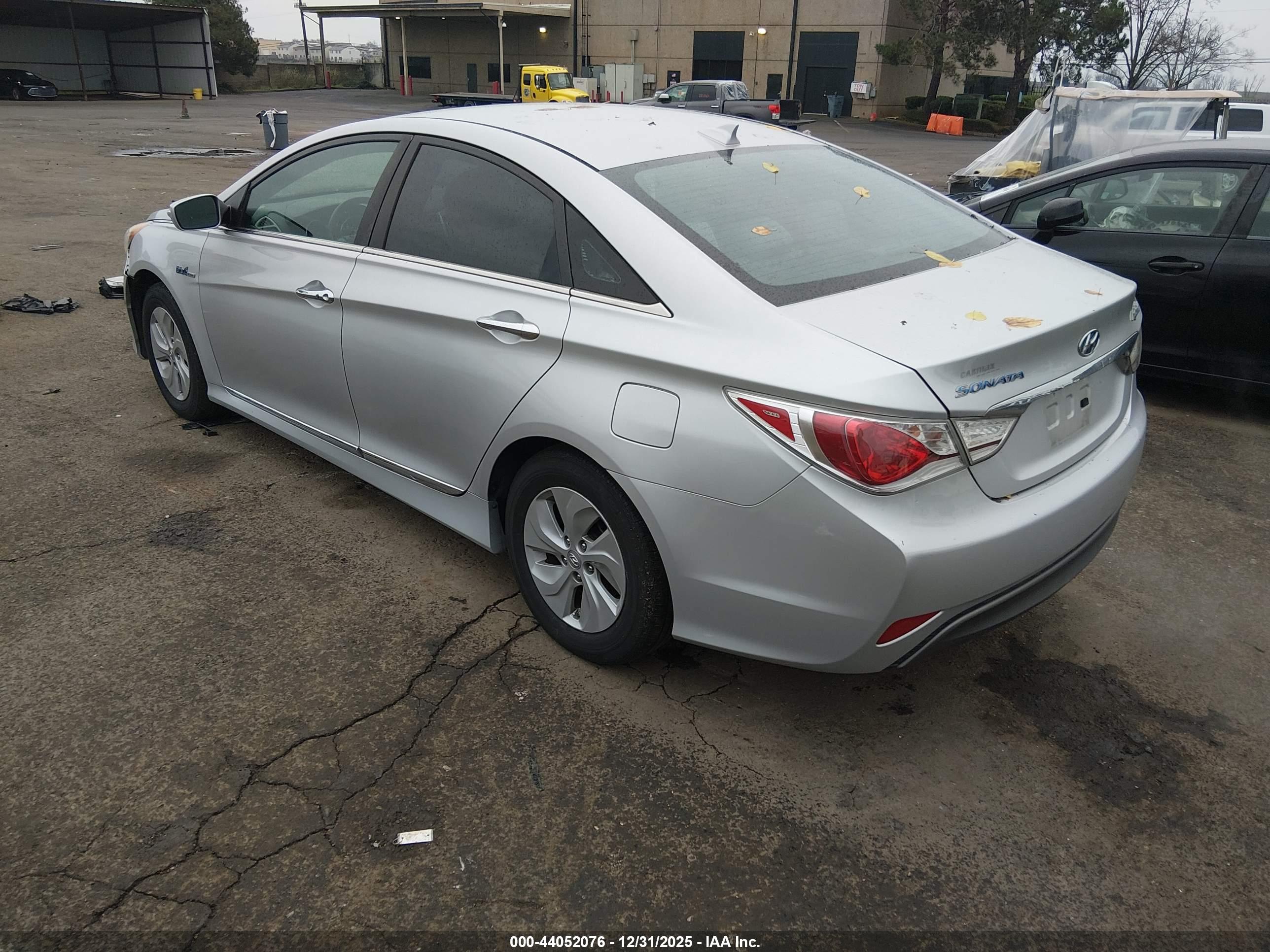 HYUNDAI SONATA image 3