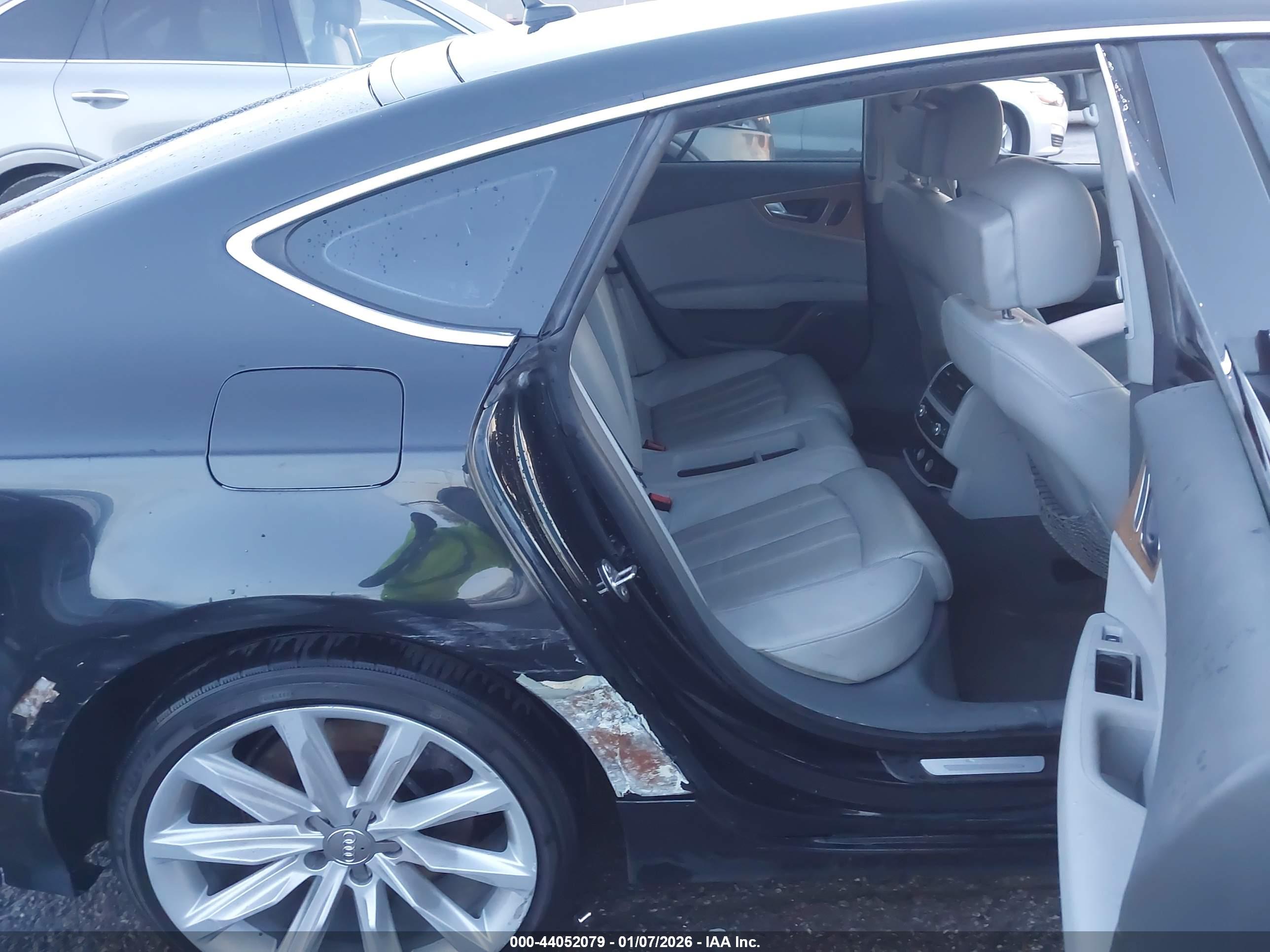 AUDI A7 image 8