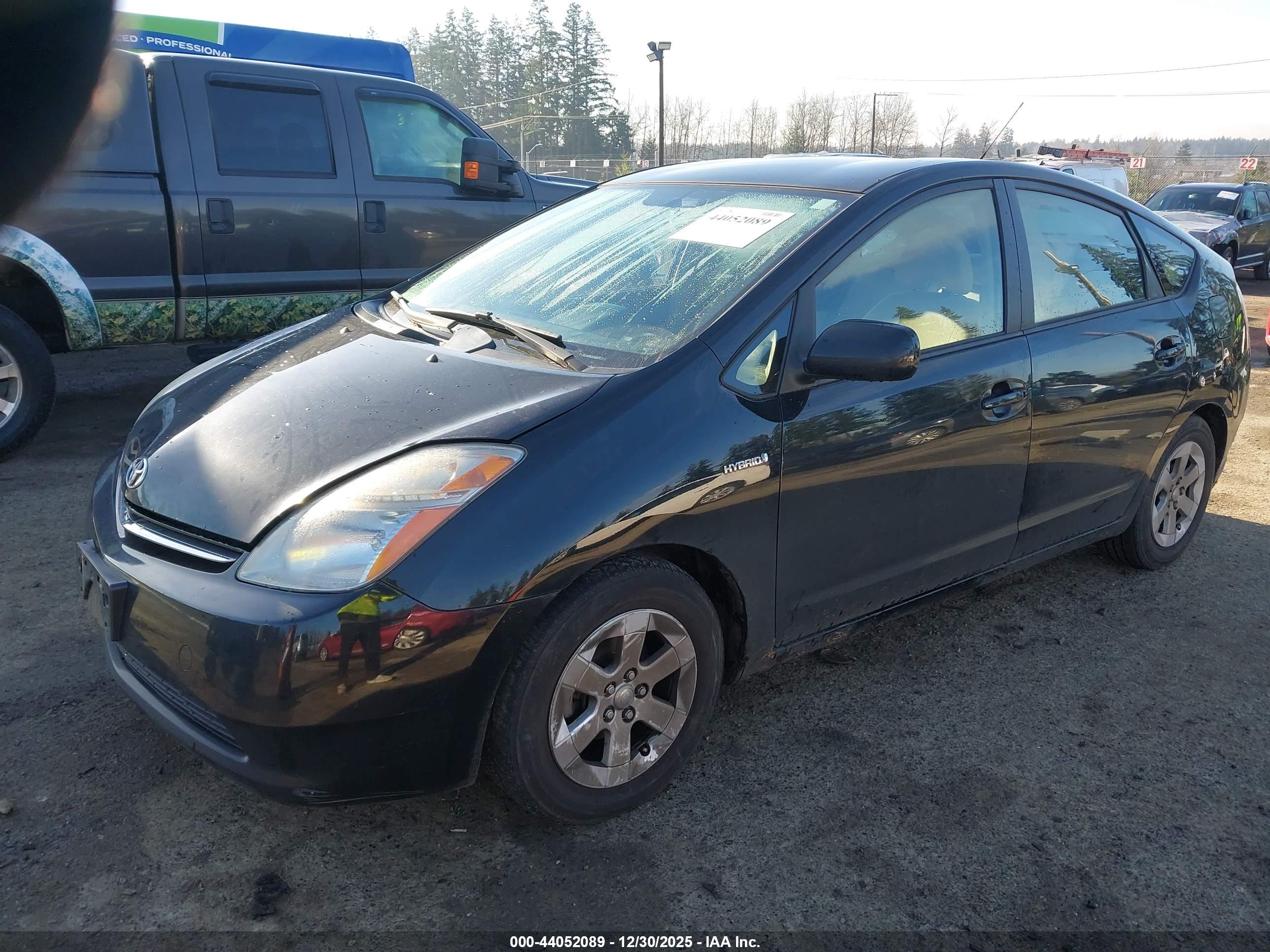 TOYOTA PRIUS image 2