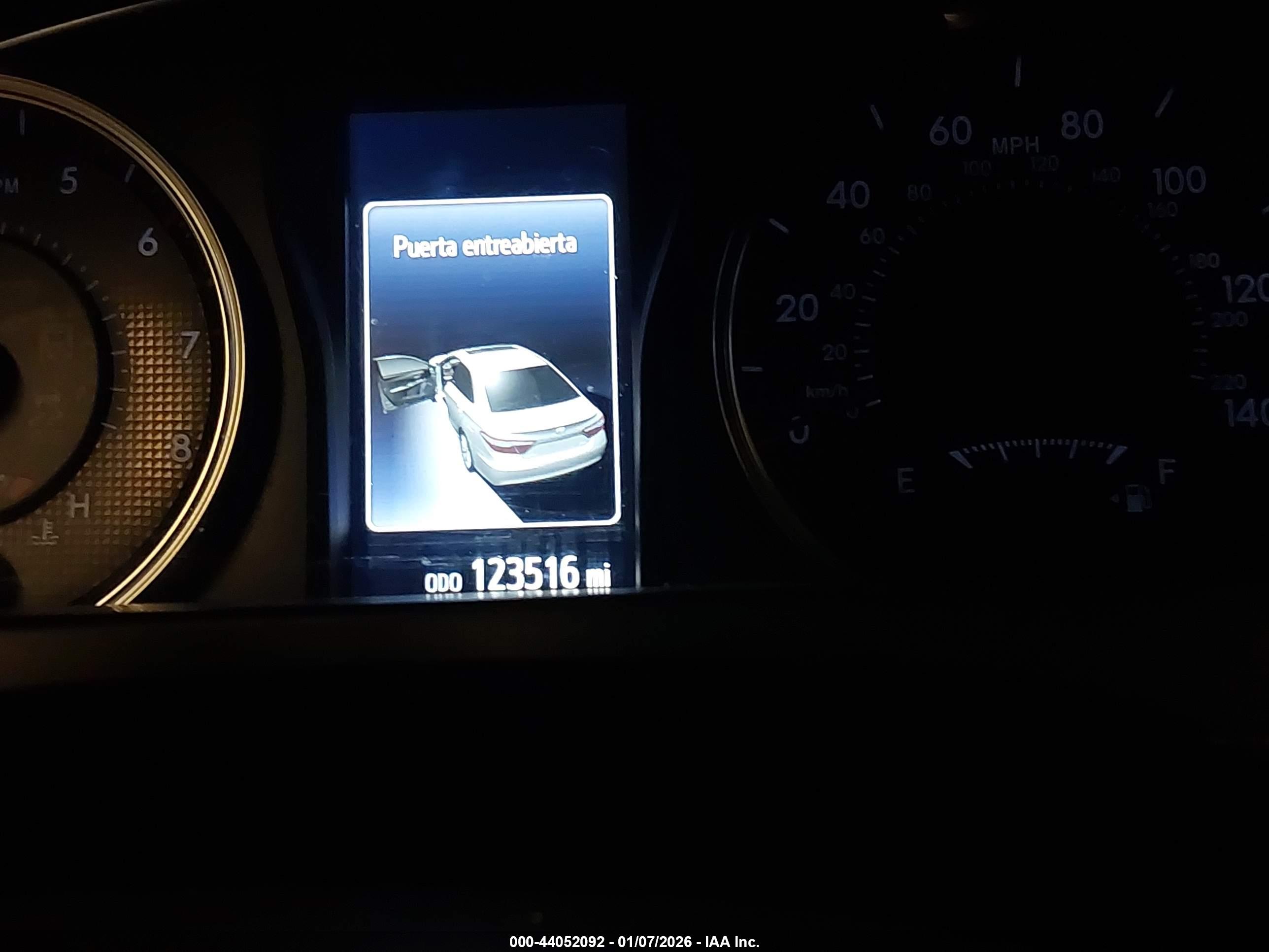TOYOTA CAMRY image 7