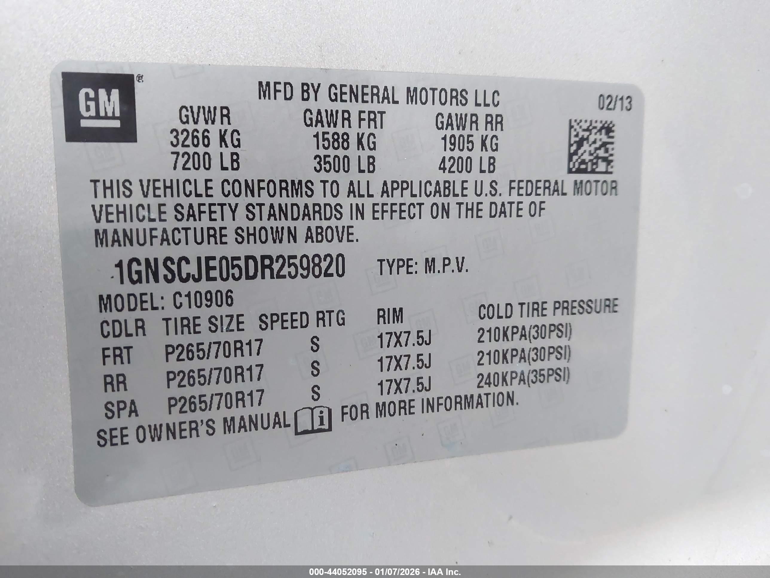 CHEVROLET SUBURBAN image 9