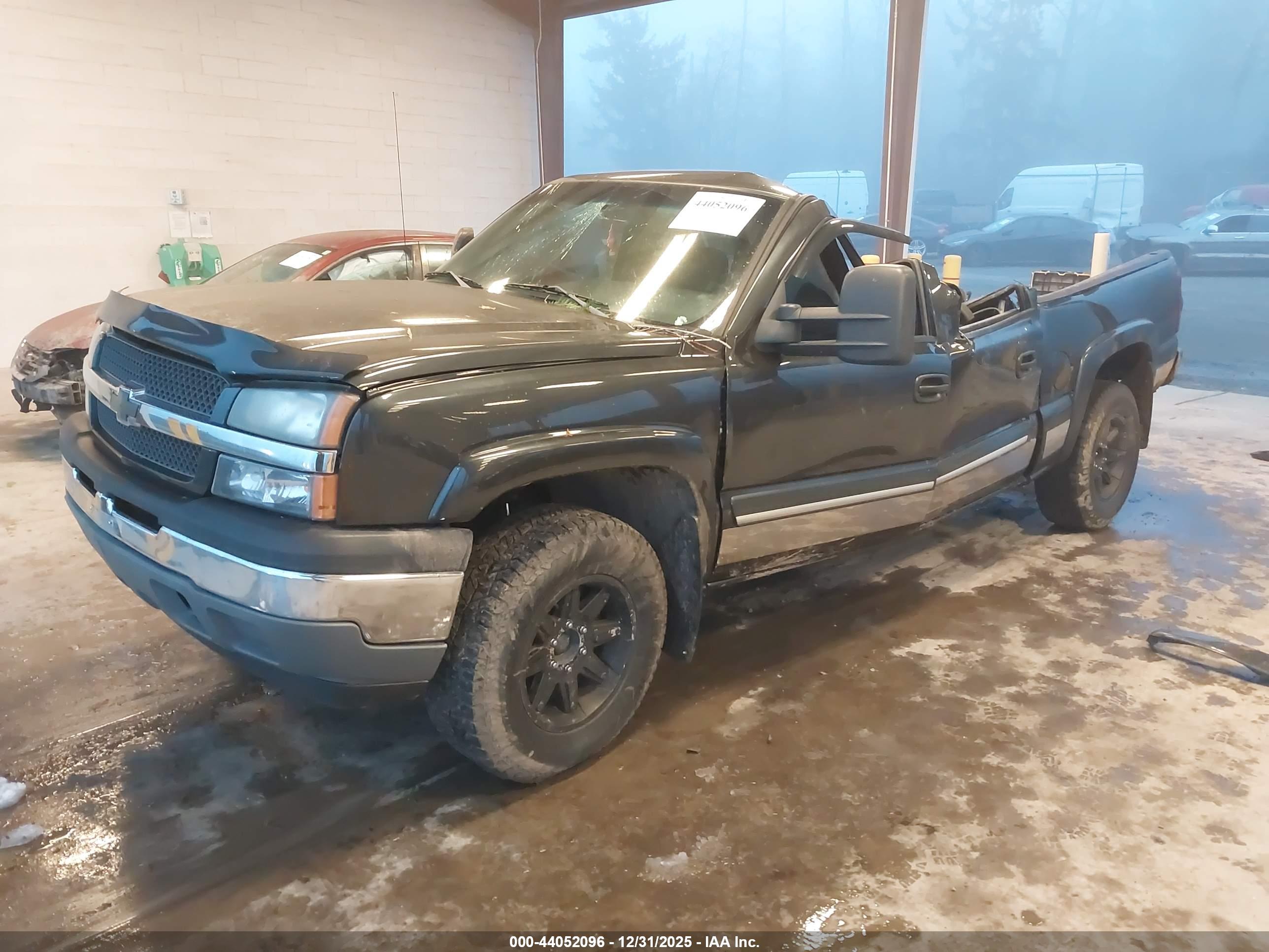 CHEVROLET SILVERADO image 2