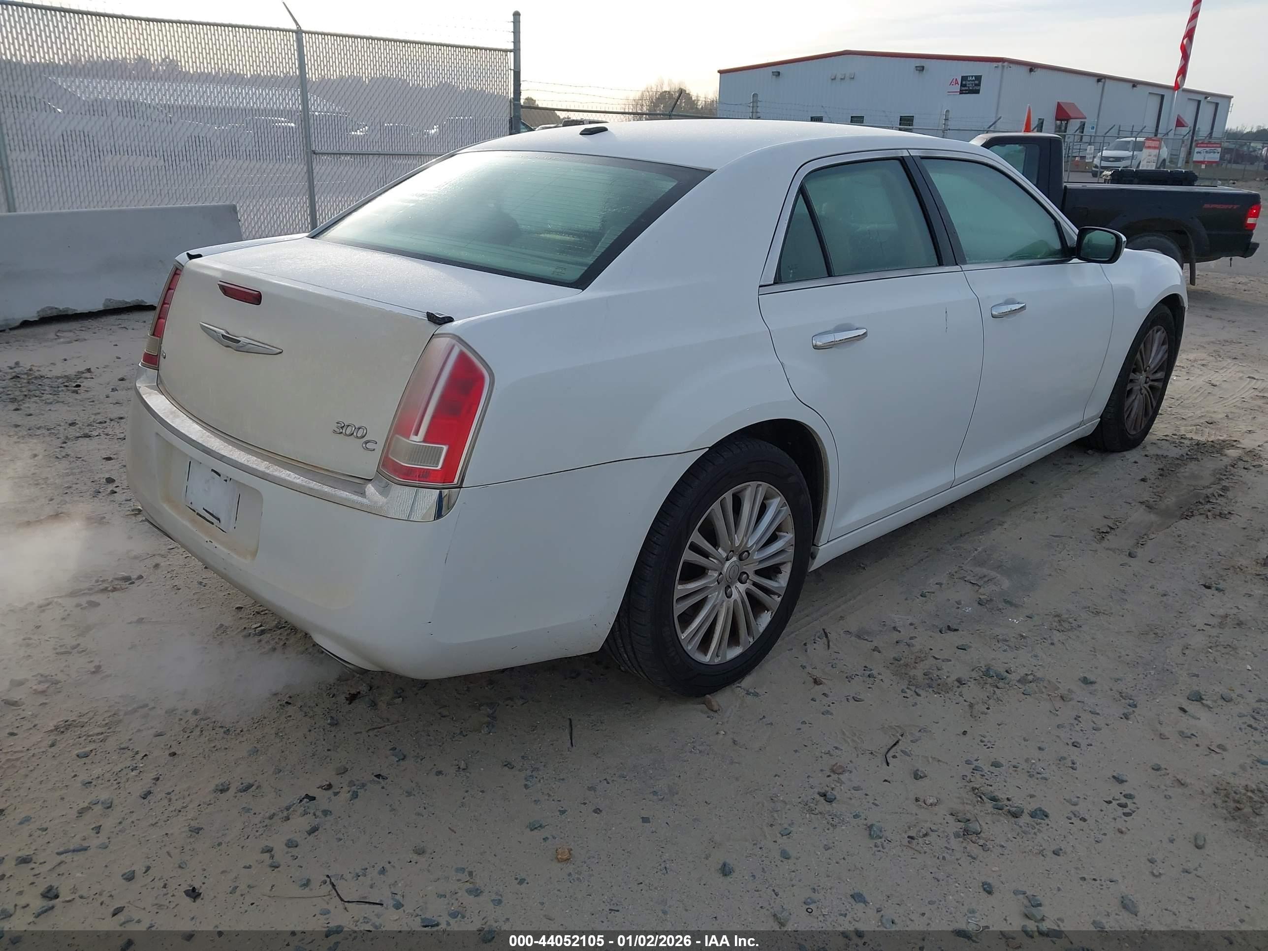 CHRYSLER 300C image 4