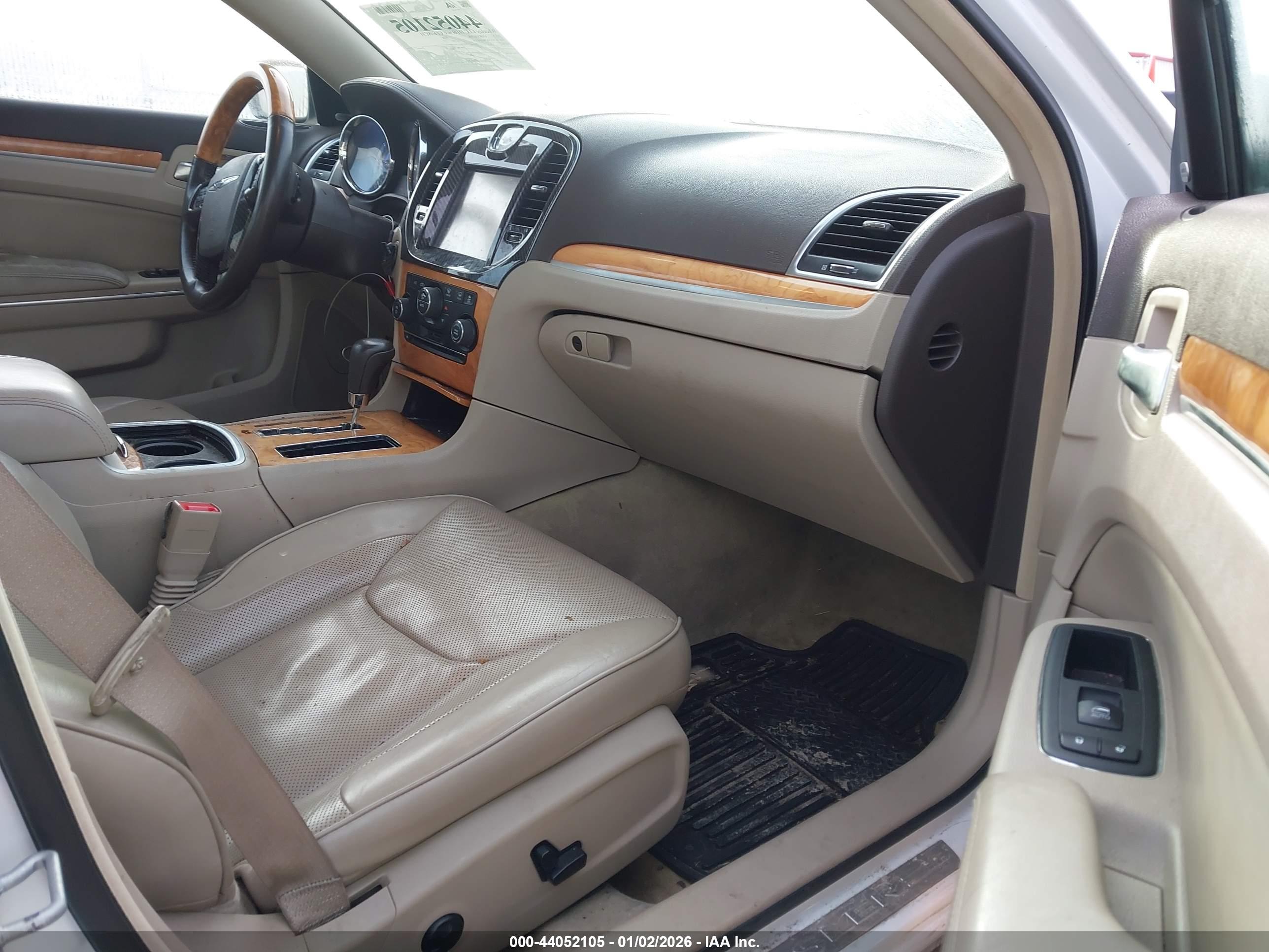 CHRYSLER 300C image 5