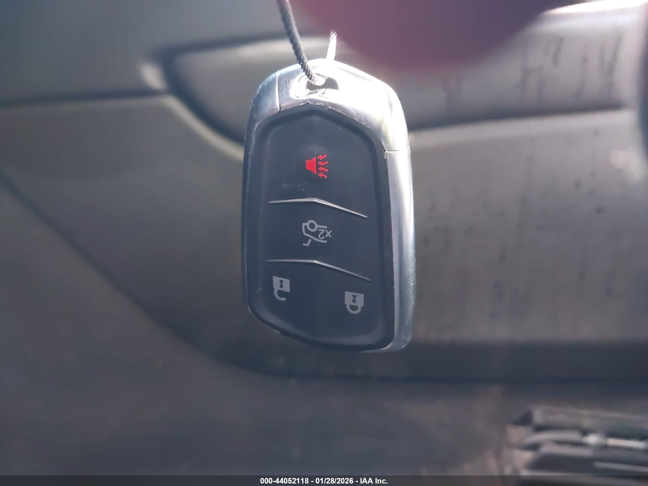 CADILLAC XTS image 11