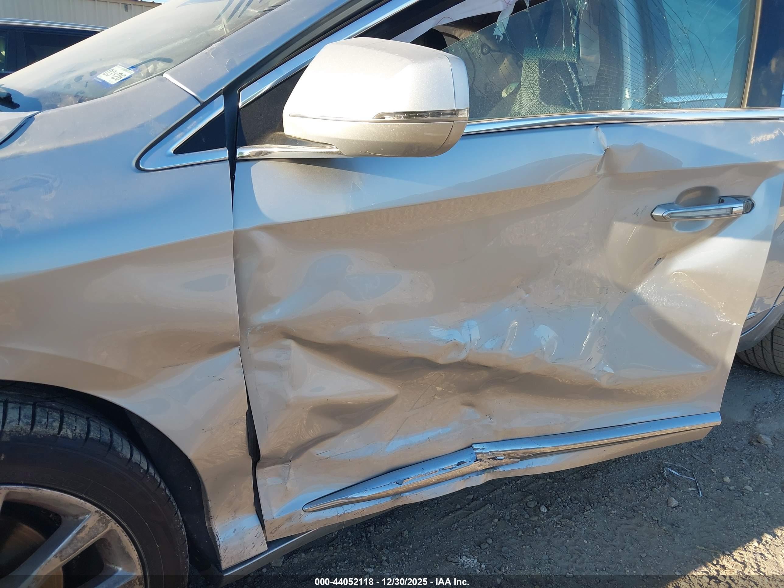 CADILLAC XTS image 6