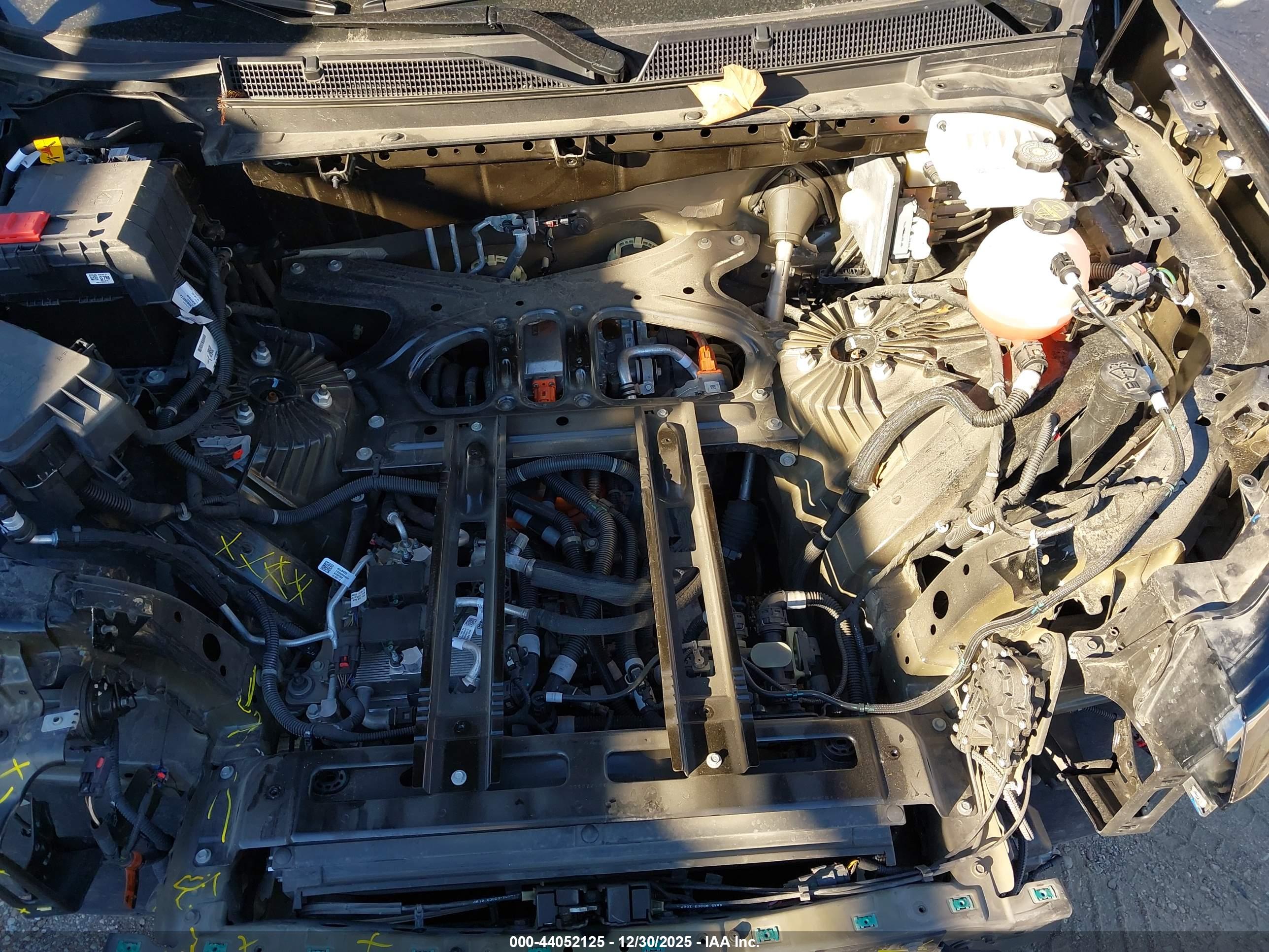 CHEVROLET SILVERADO image 10