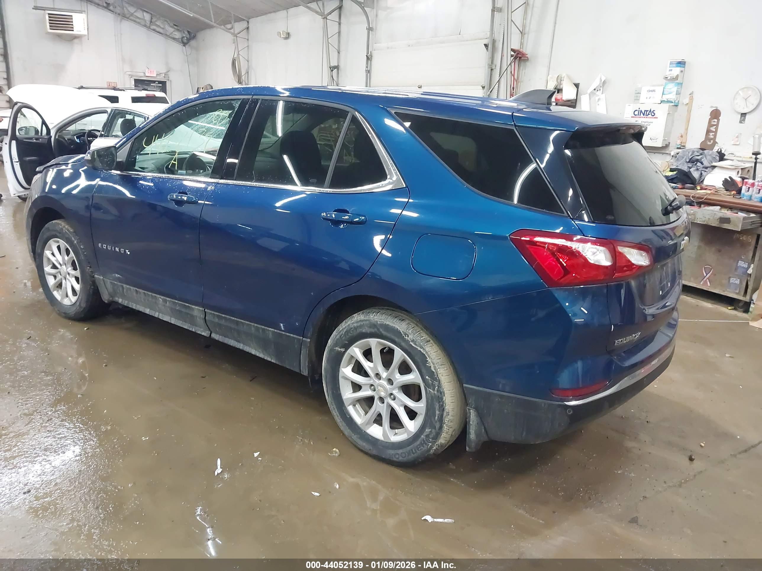 CHEVROLET EQUINOX image 3