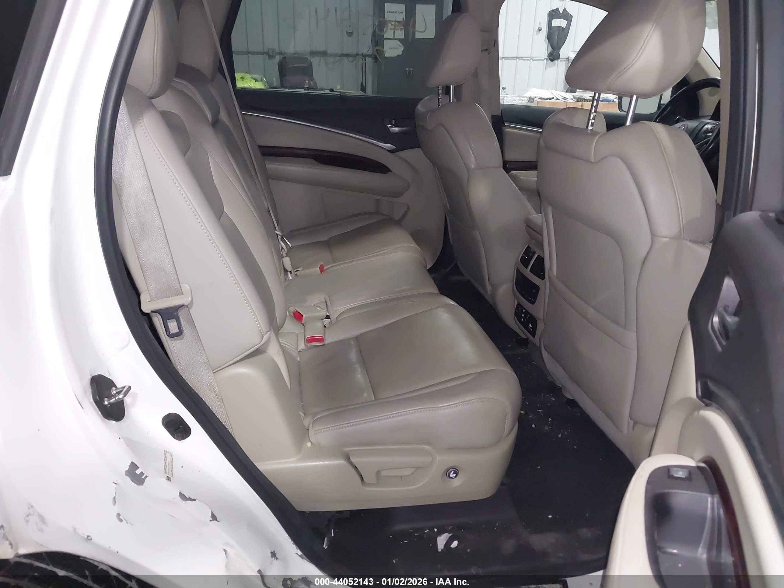 ACURA MDX image 8