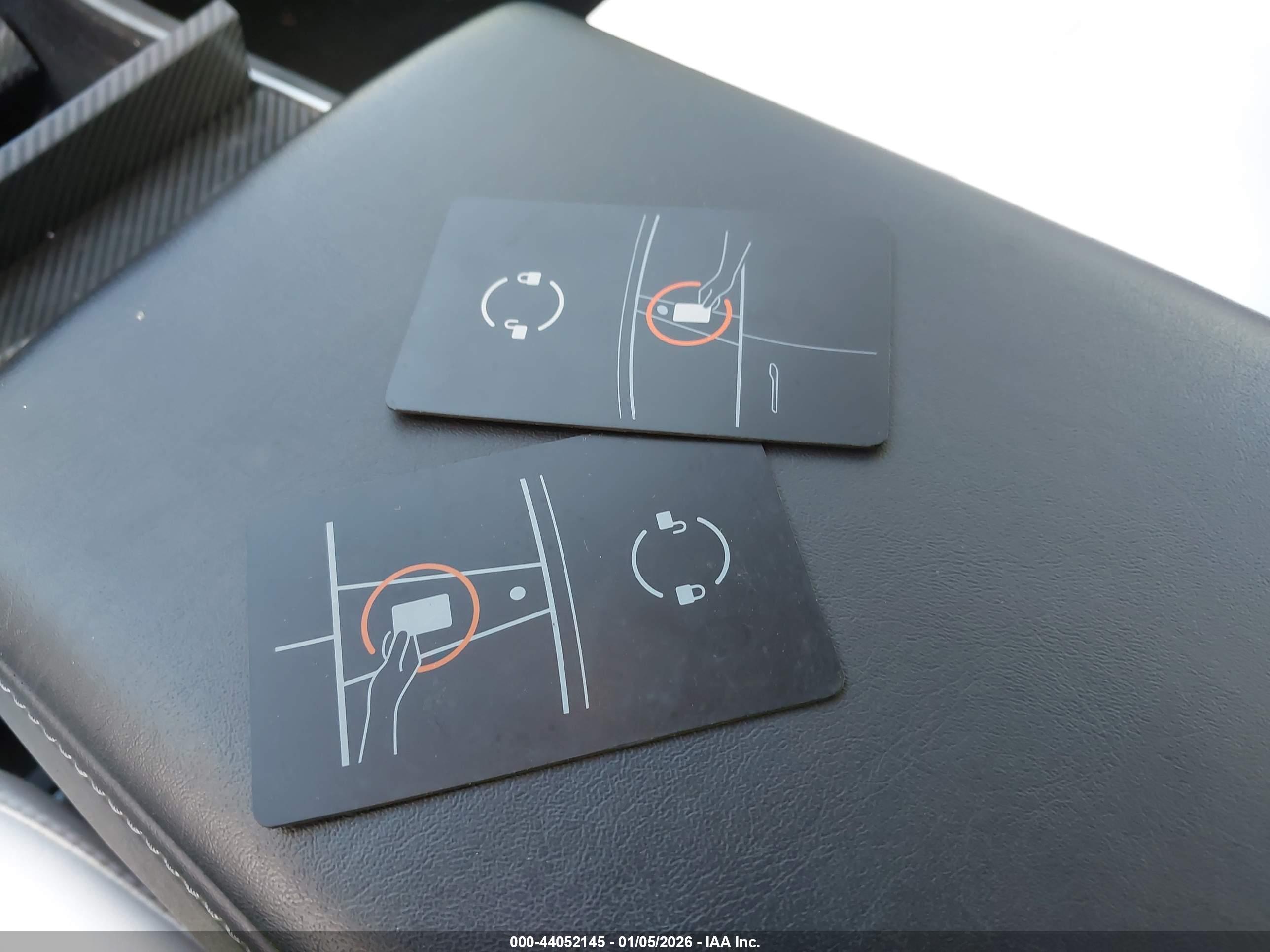 TESLA MODEL image 11