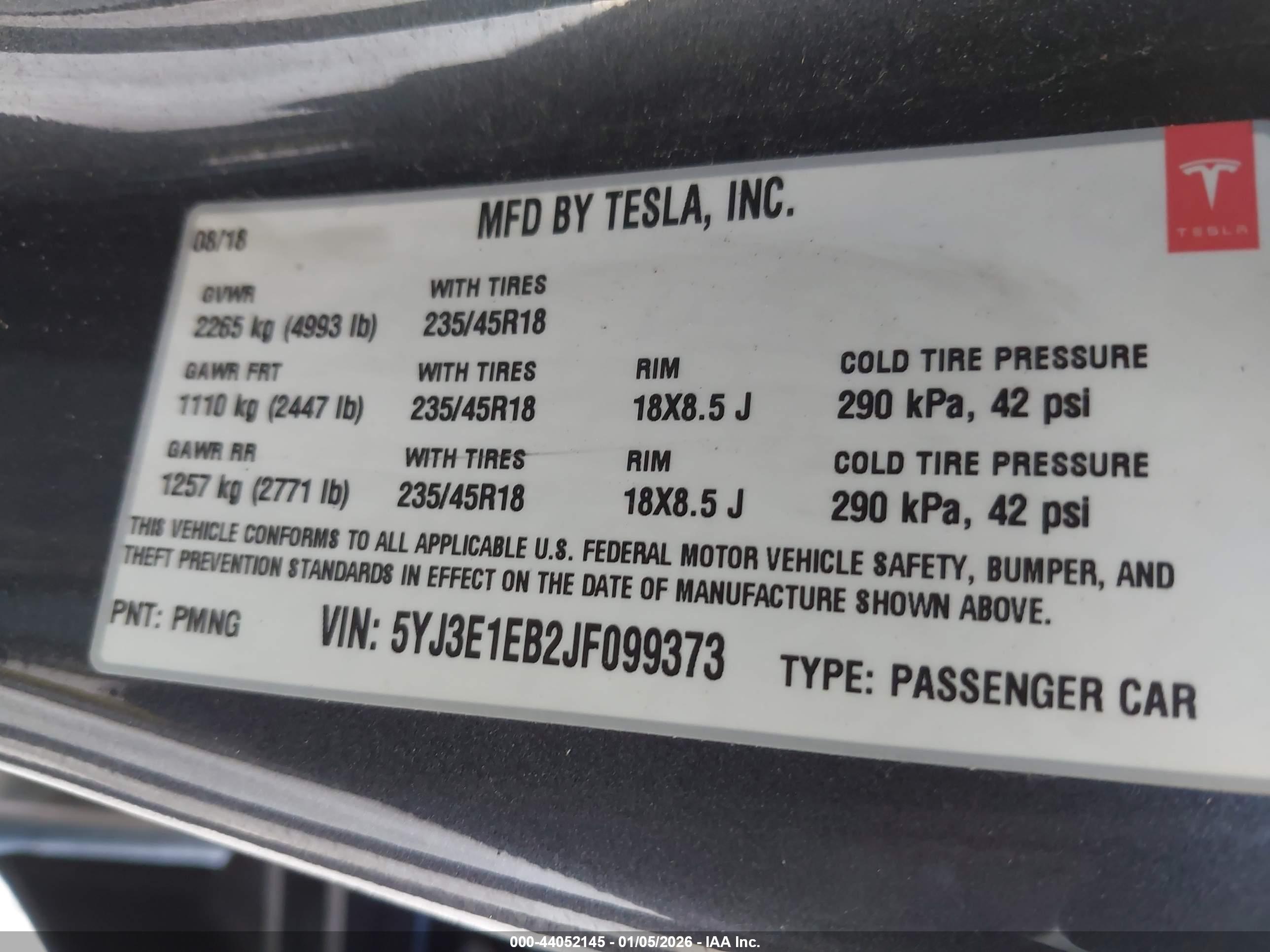 TESLA MODEL image 9