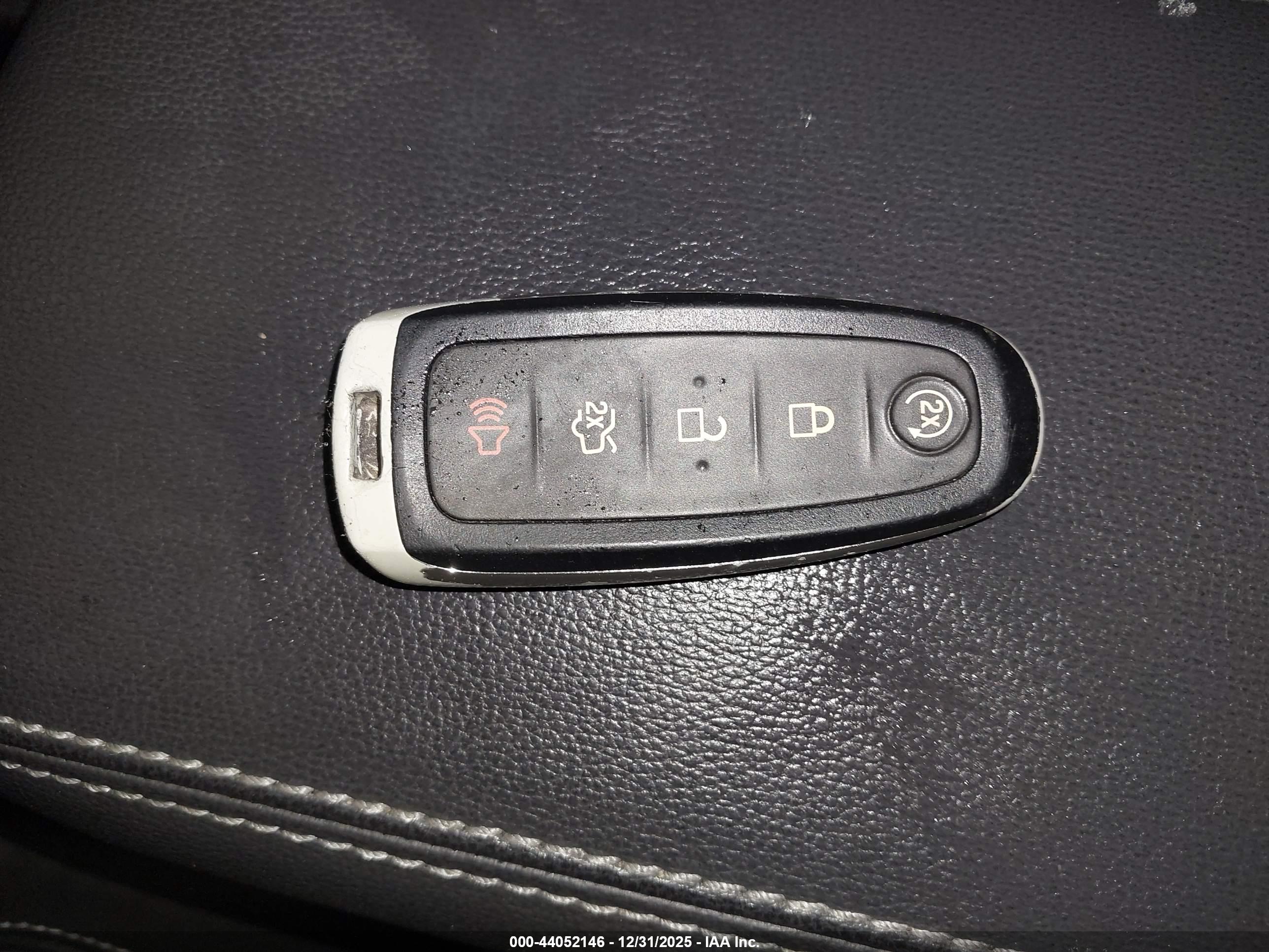 FORD ESCAPE image 11